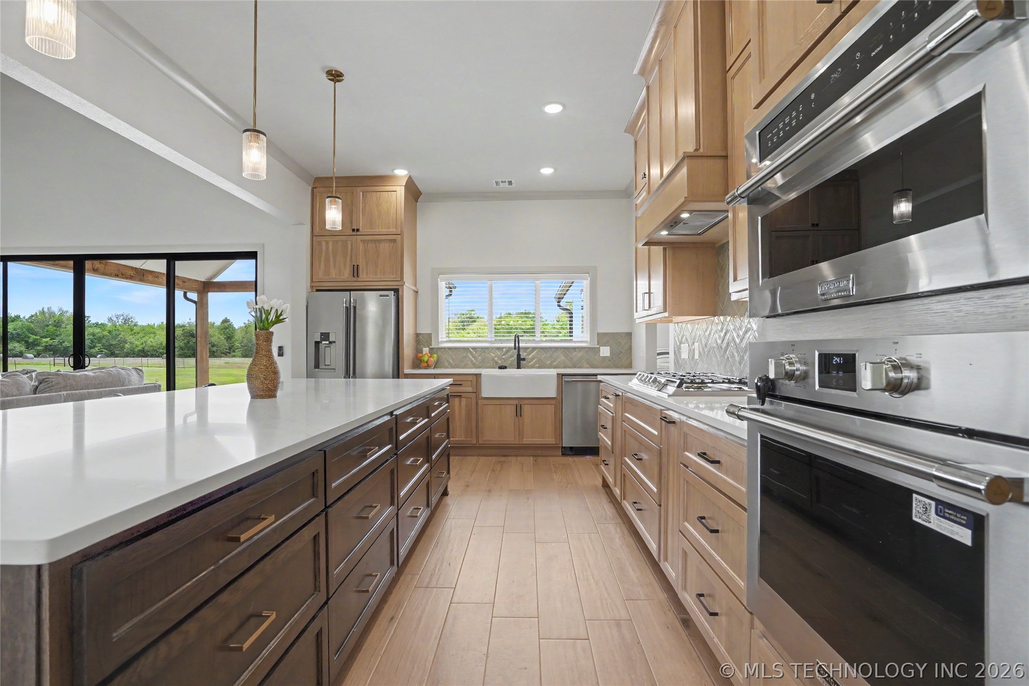 16014 N Memorial Drive Property Photo 14
