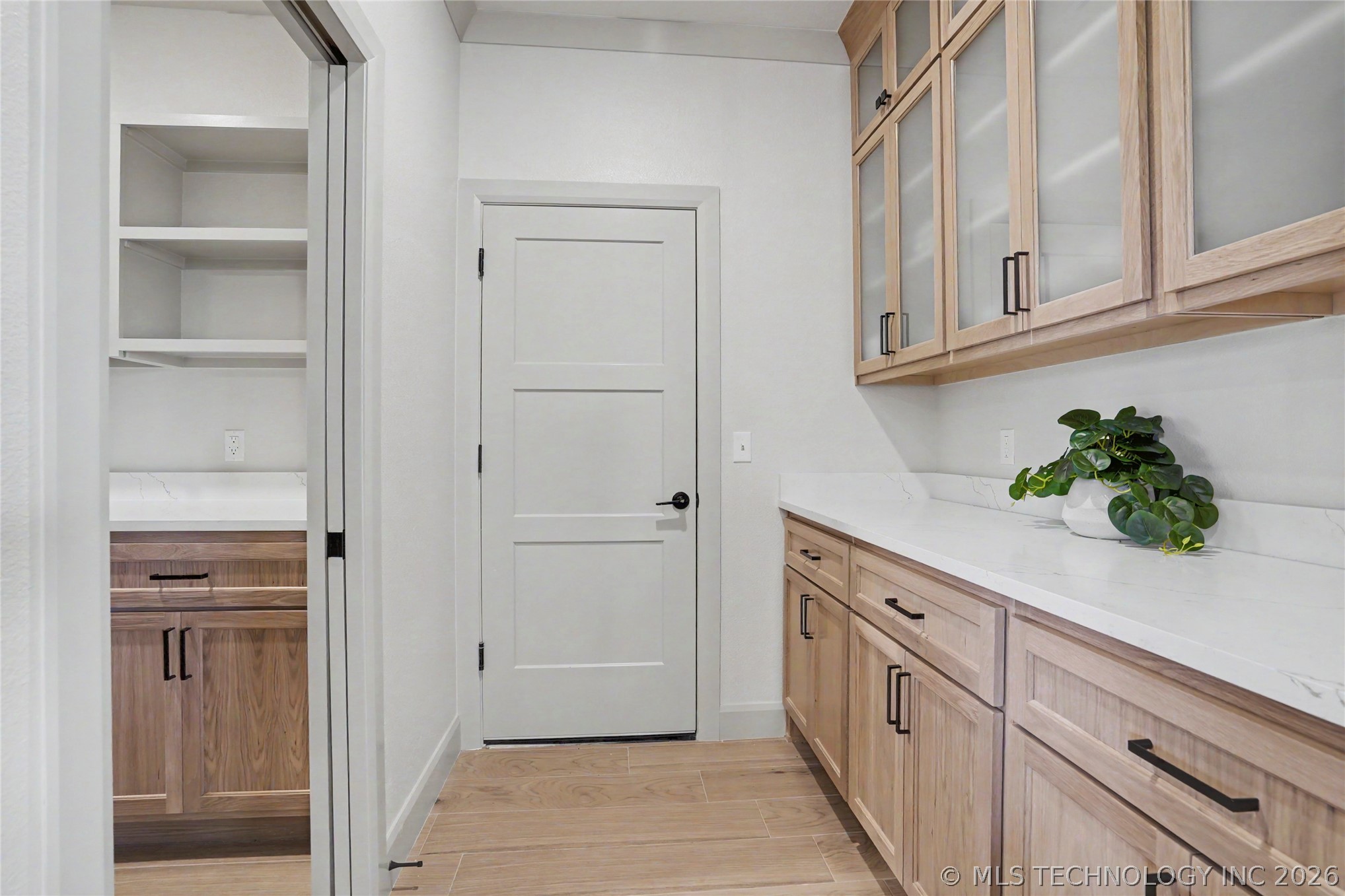 16014 N Memorial Drive Property Photo 18