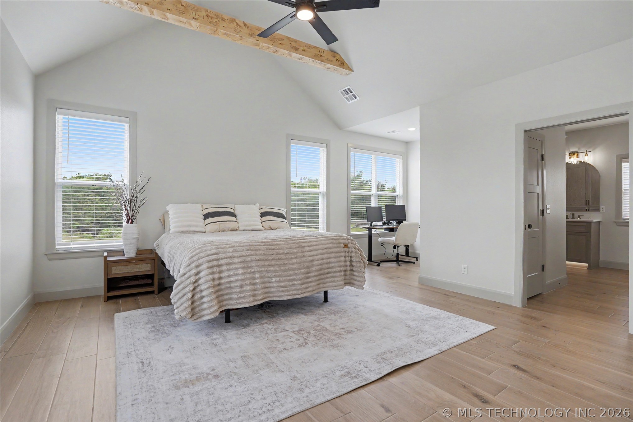 16014 N Memorial Drive Property Photo 19