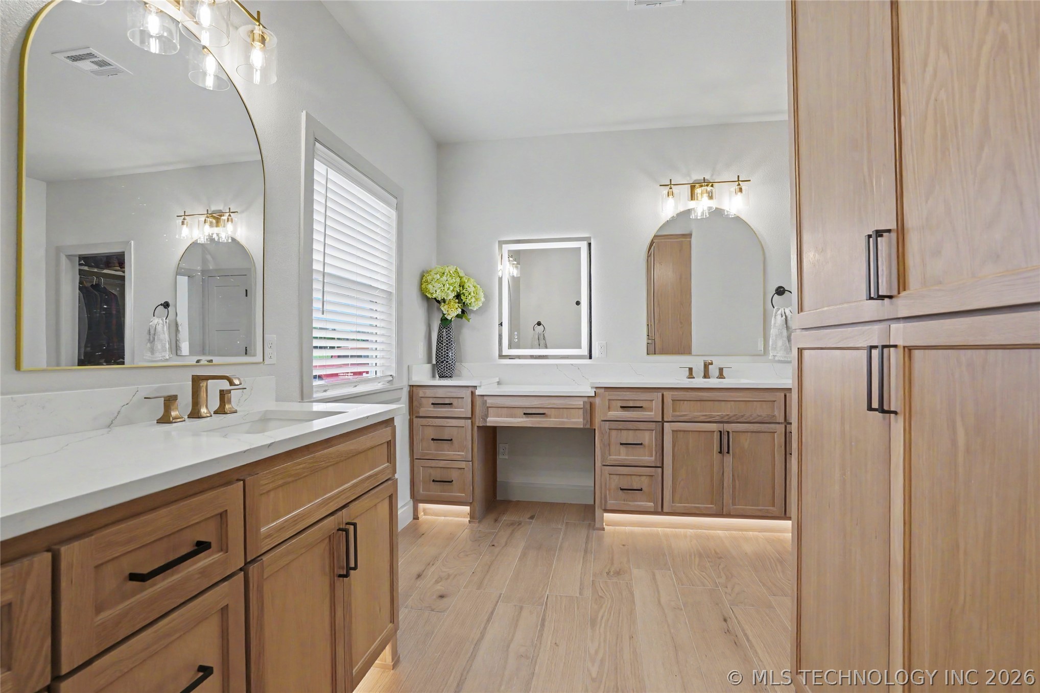 16014 N Memorial Drive Property Photo 23