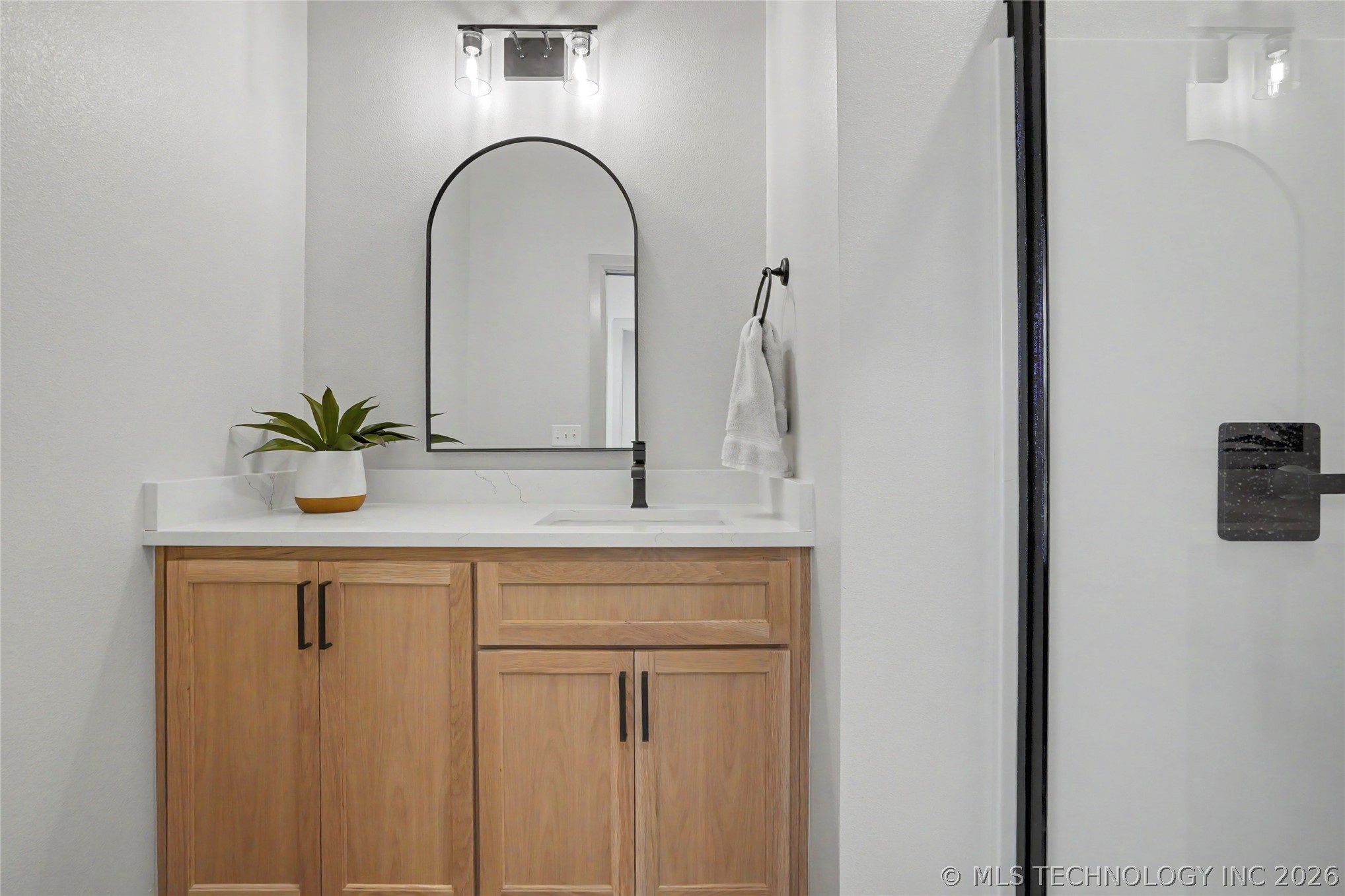 16014 N Memorial Drive Property Photo 26