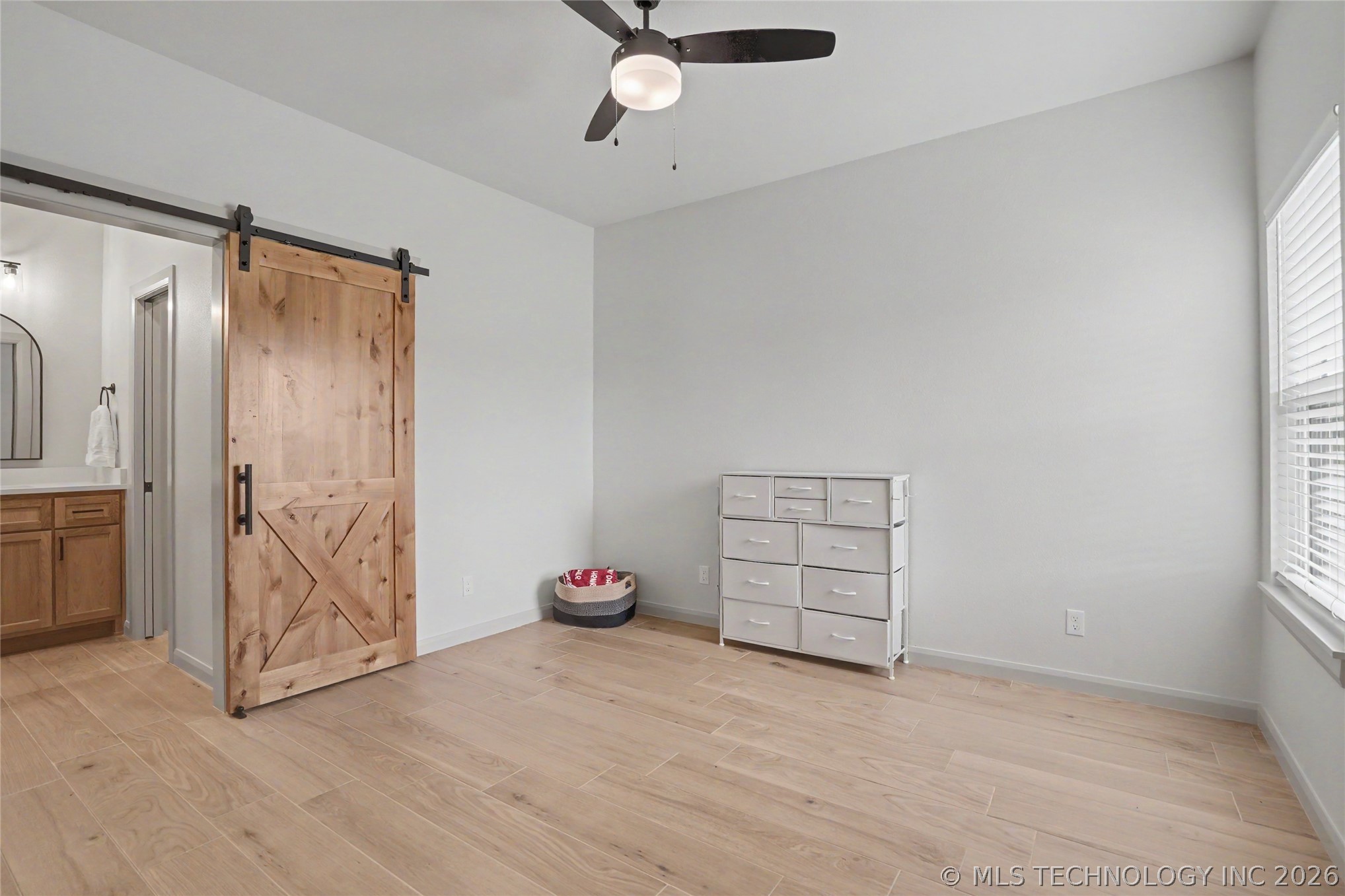 16014 N Memorial Drive Property Photo 28