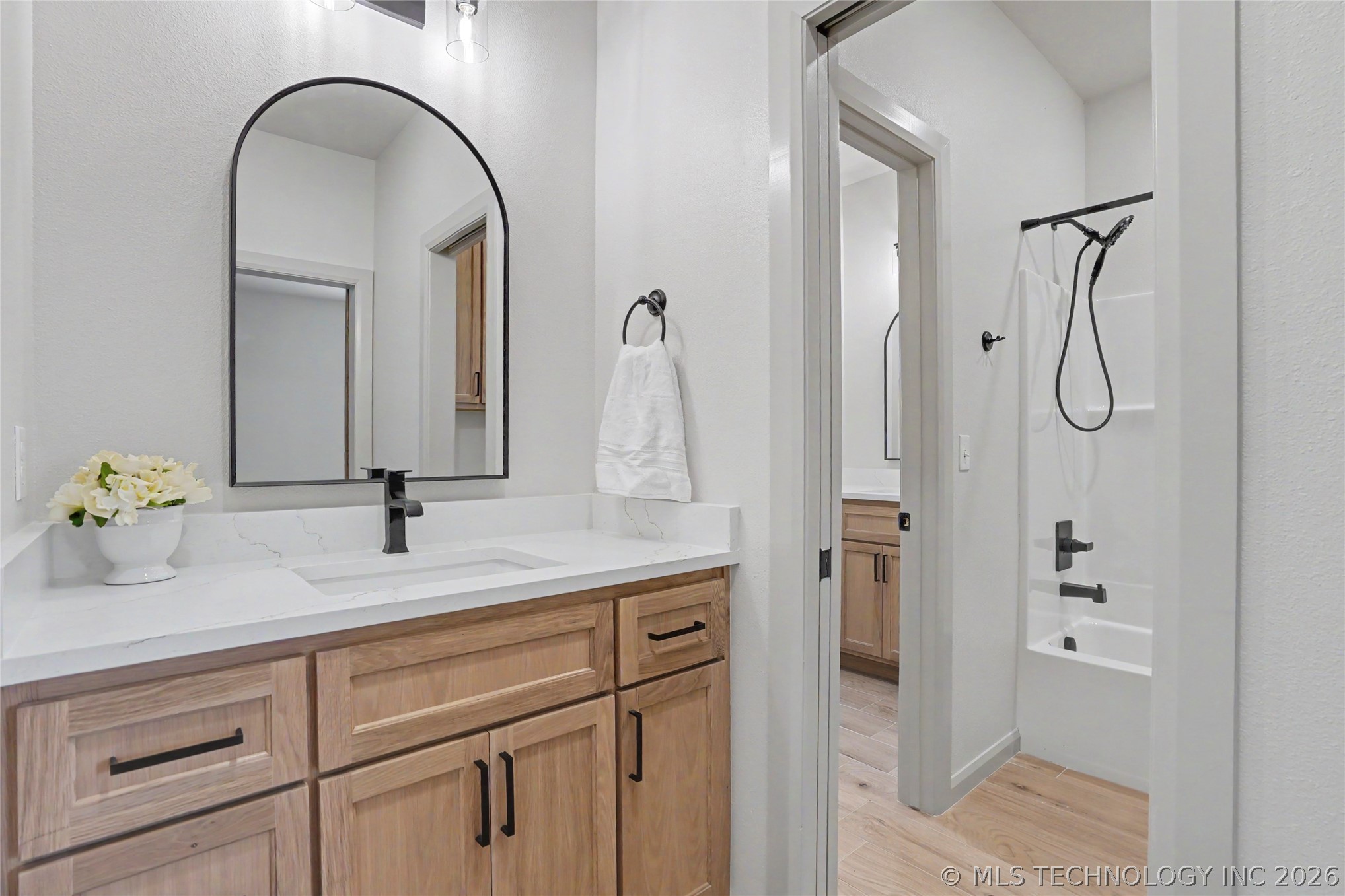 16014 N Memorial Drive Property Photo 30
