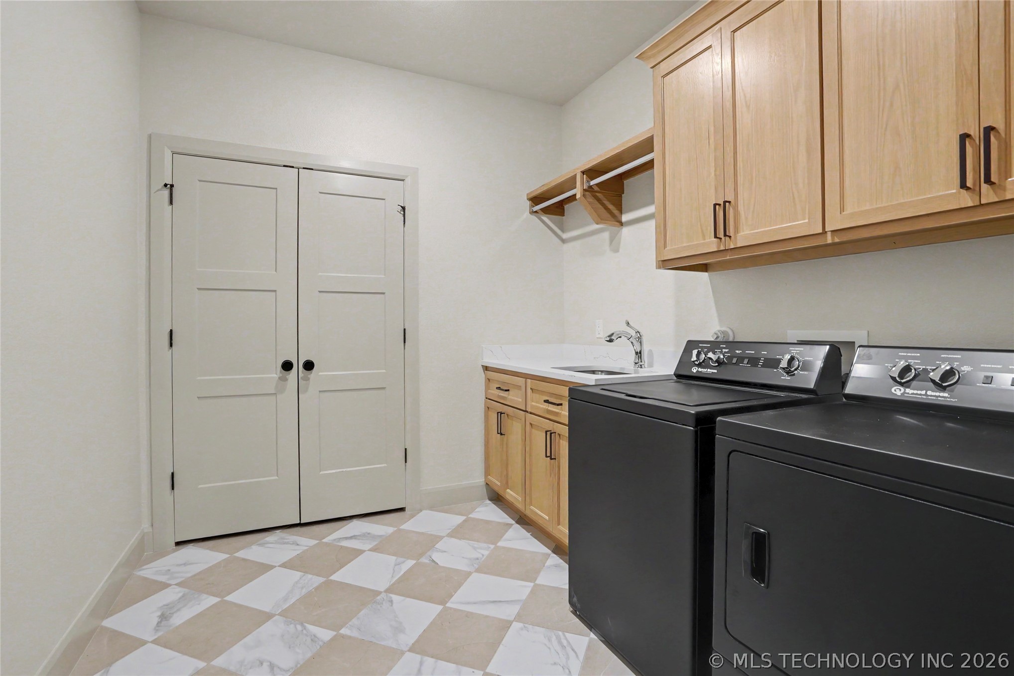 16014 N Memorial Drive Property Photo 34