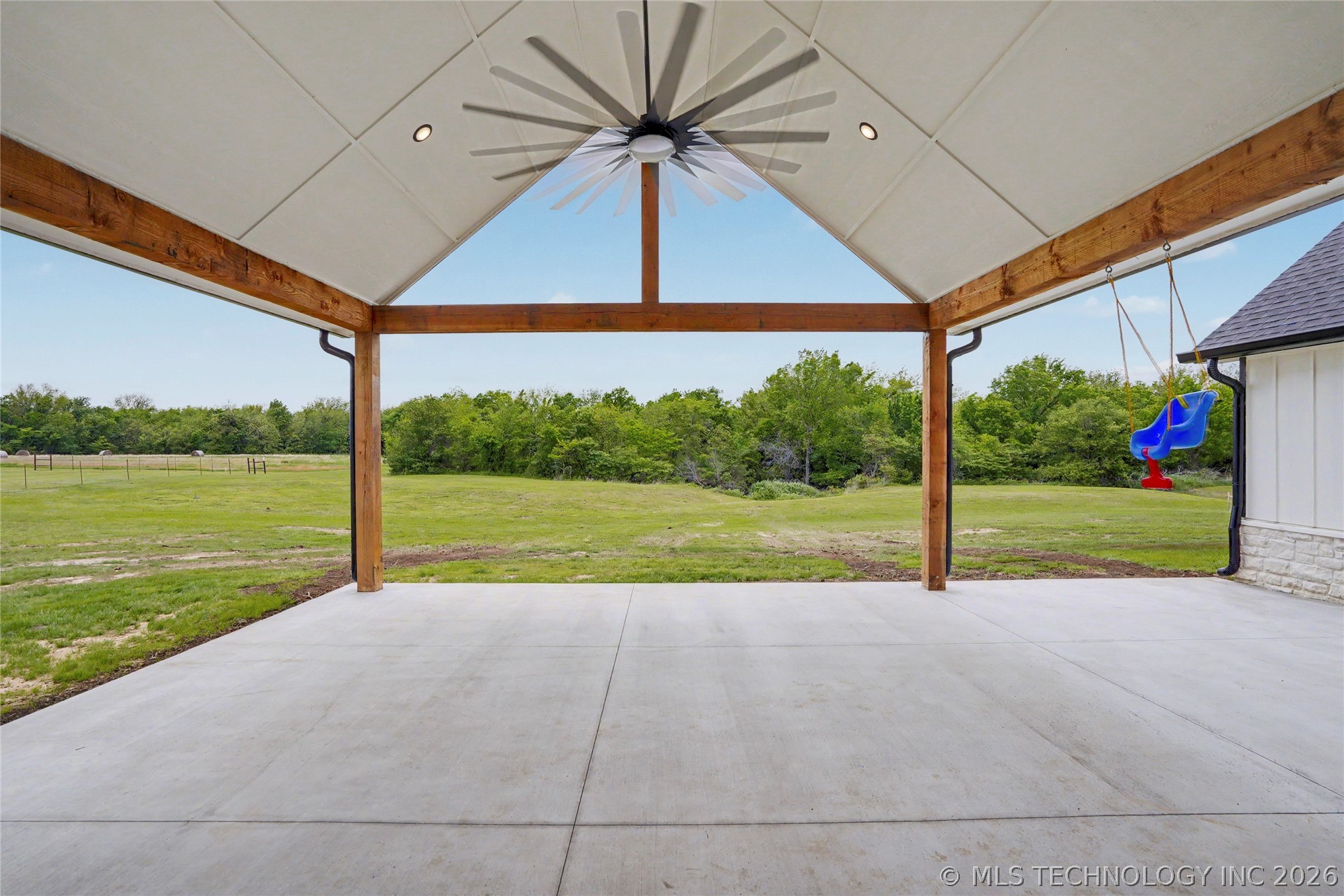 16014 N Memorial Drive Property Photo 35