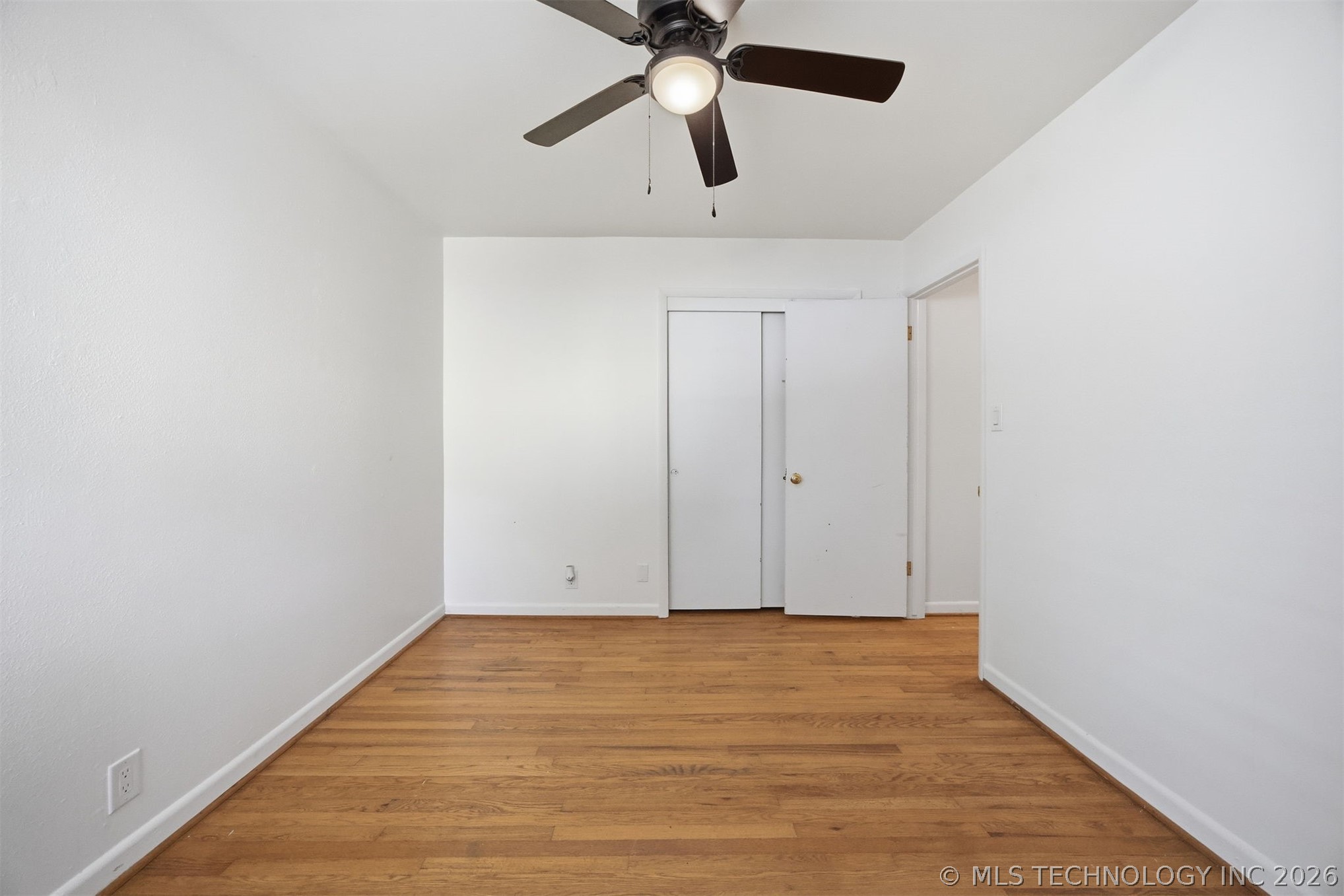 1401 E South Avenue Property Photo 25