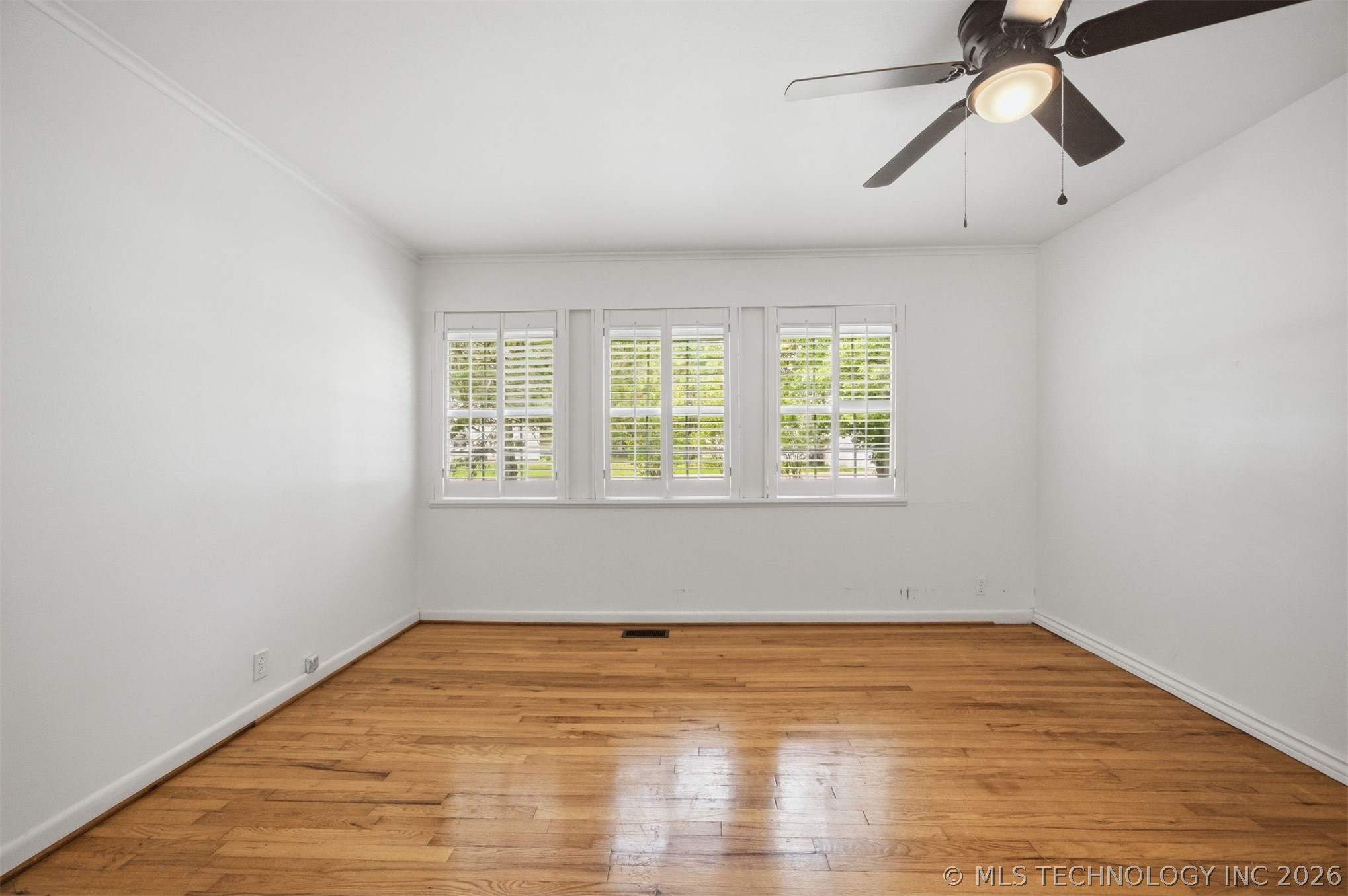 1401 E South Avenue Property Photo 28