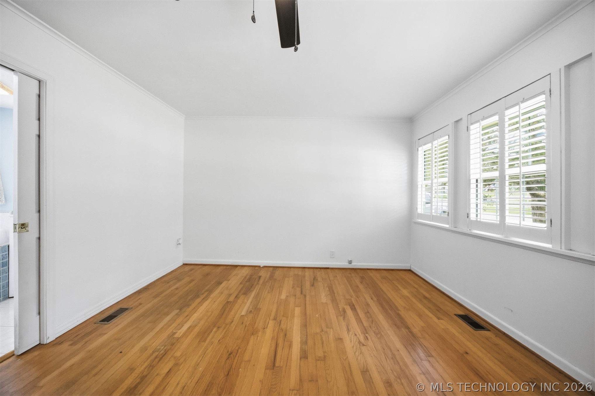 1401 E South Avenue Property Photo 30