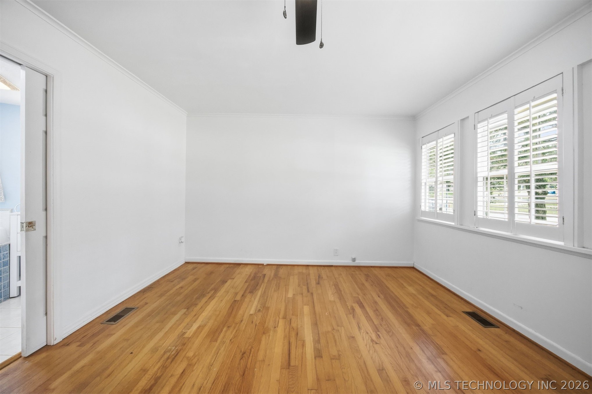 1401 E South Avenue Property Photo 31