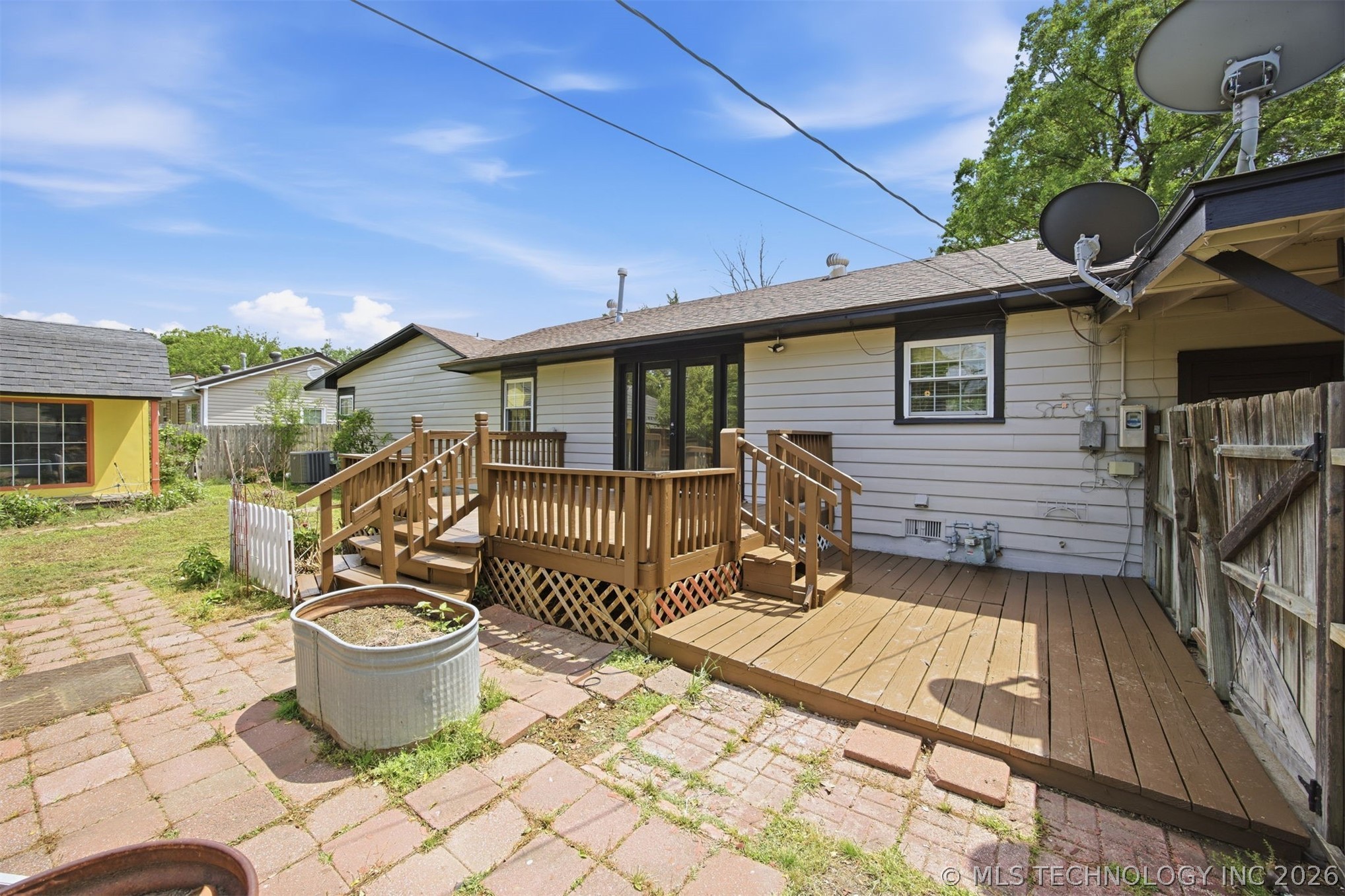 1401 E South Avenue Property Photo 36