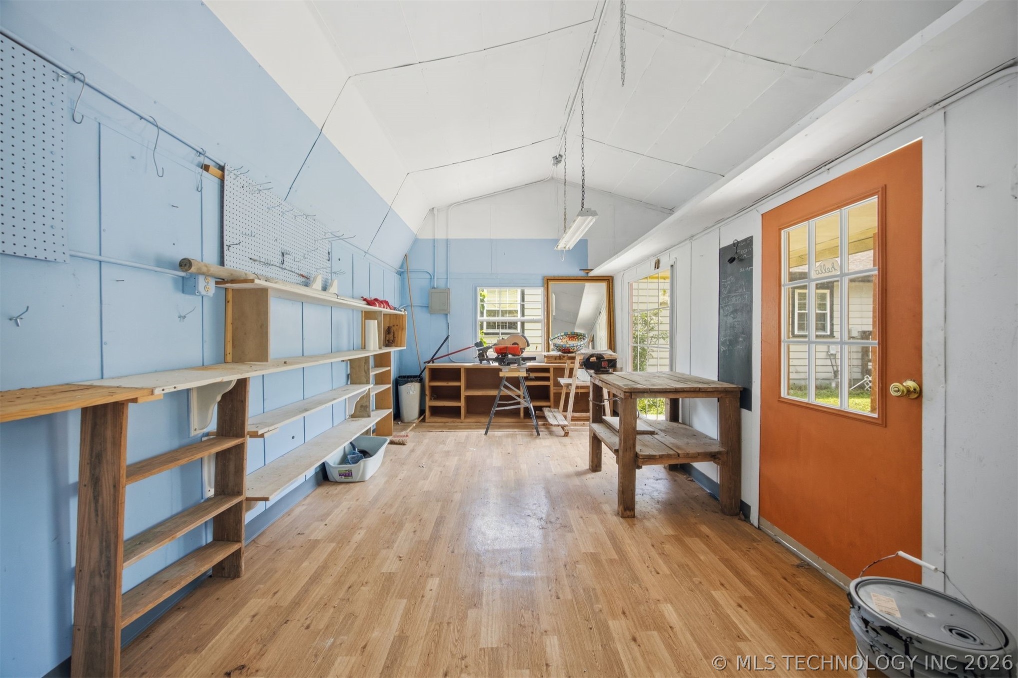 1401 E South Avenue Property Photo 40