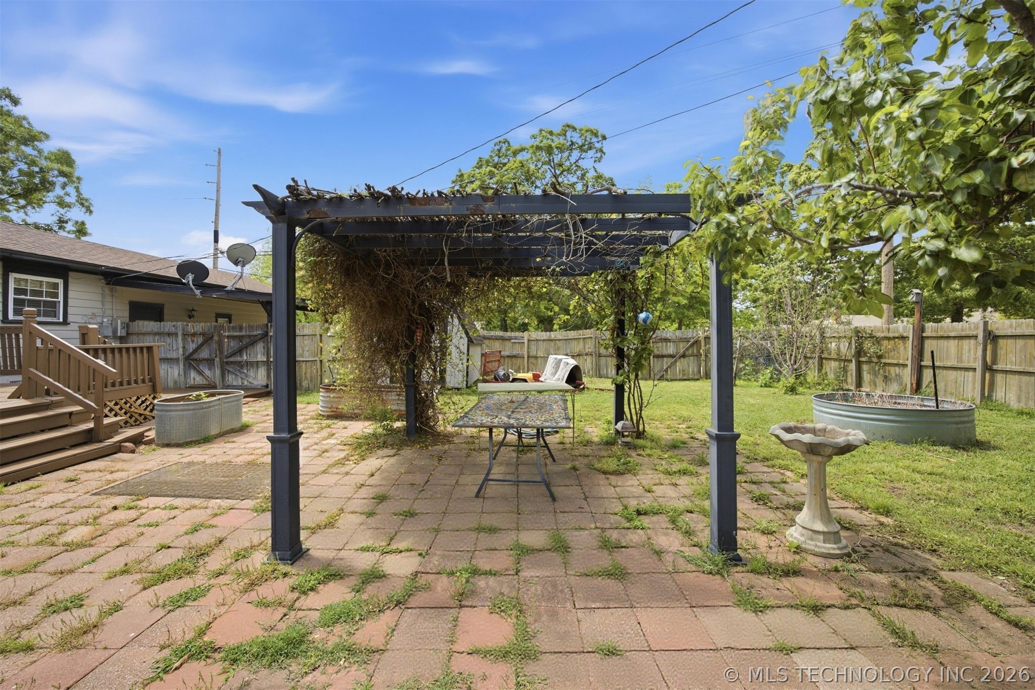 1401 E South Avenue Property Photo 42