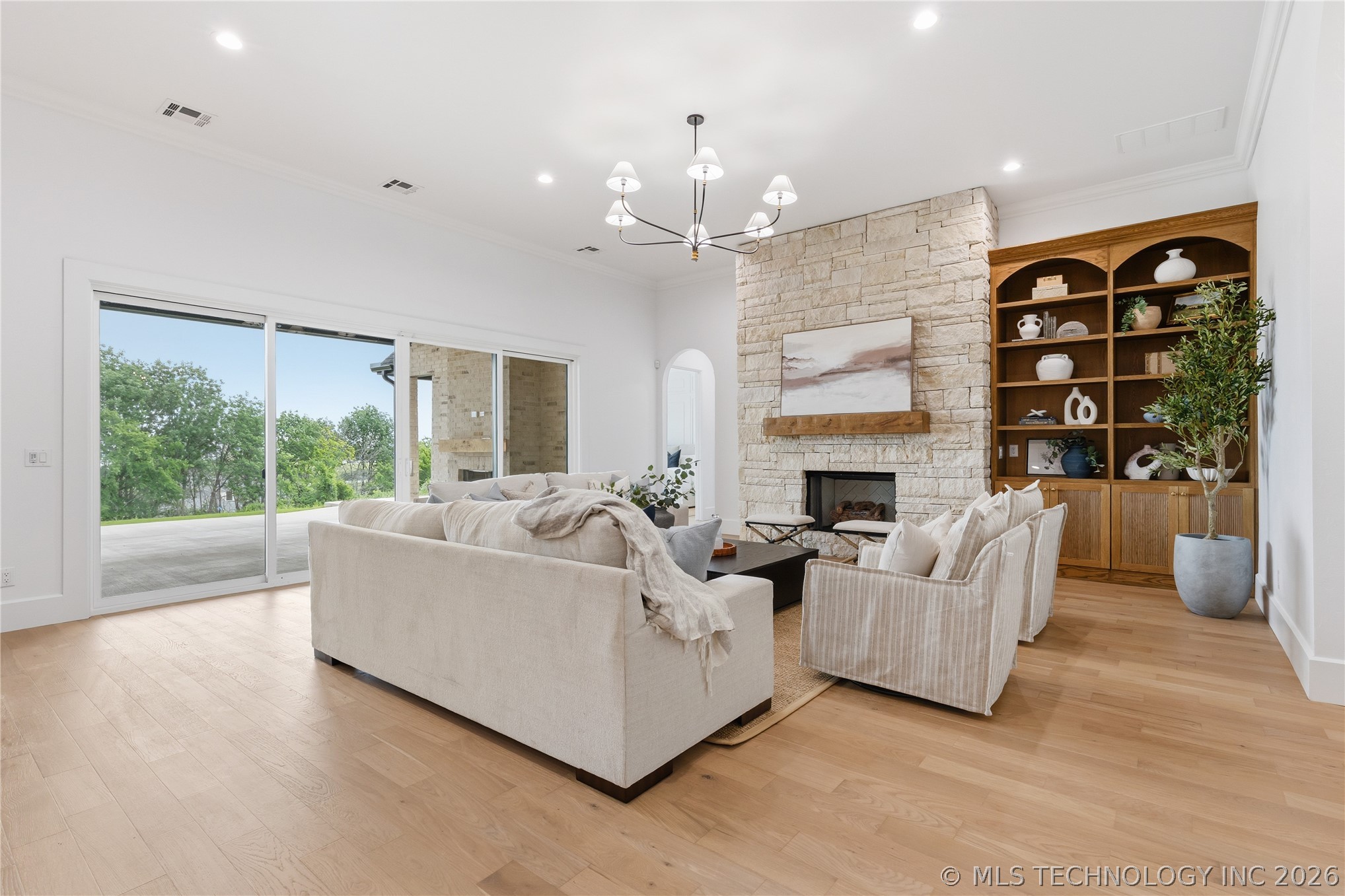 12216 Reflection Pointe Drive Property Photo 11