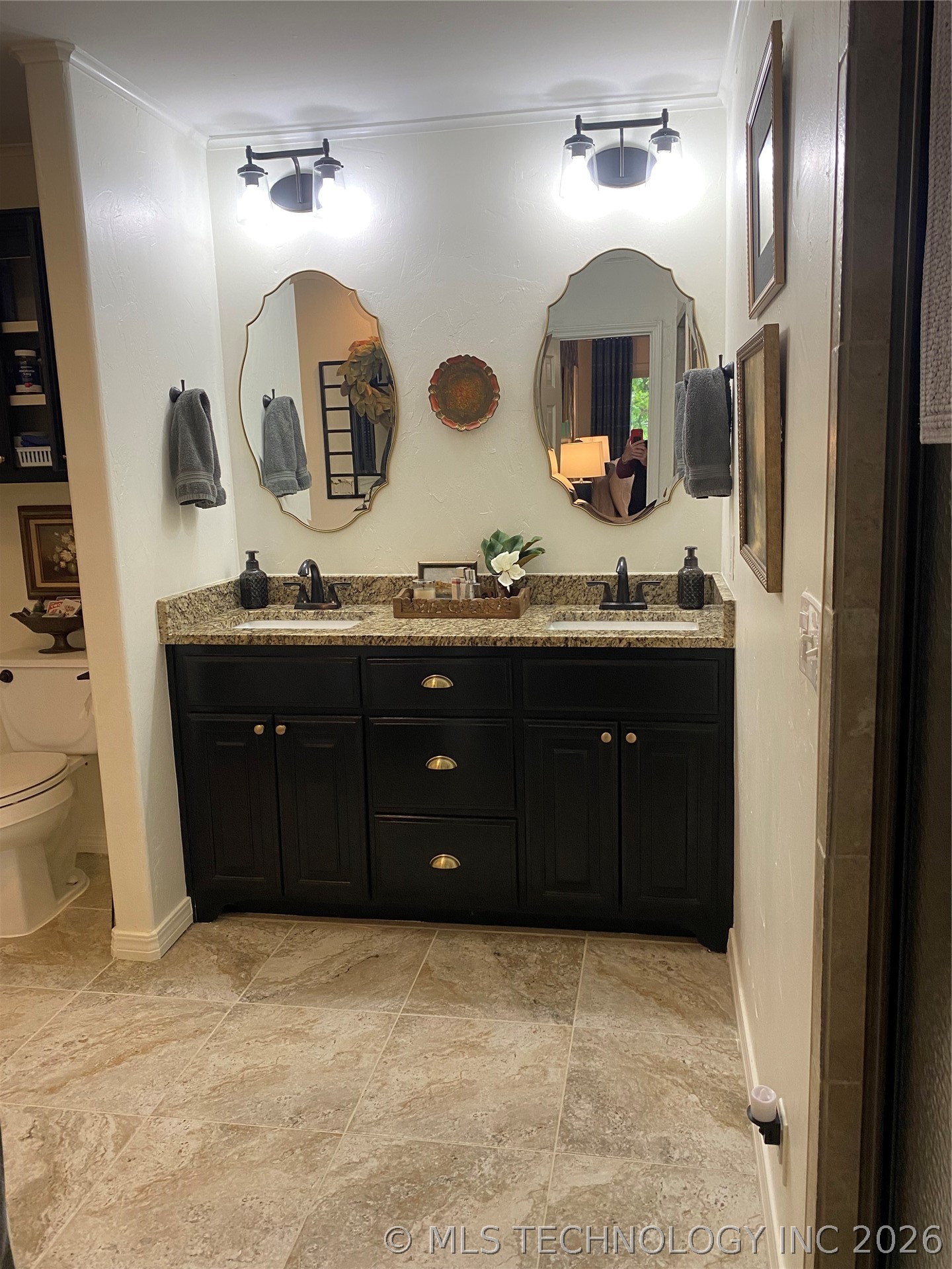 5960 Rolling Oaks Lane Property Photo 14