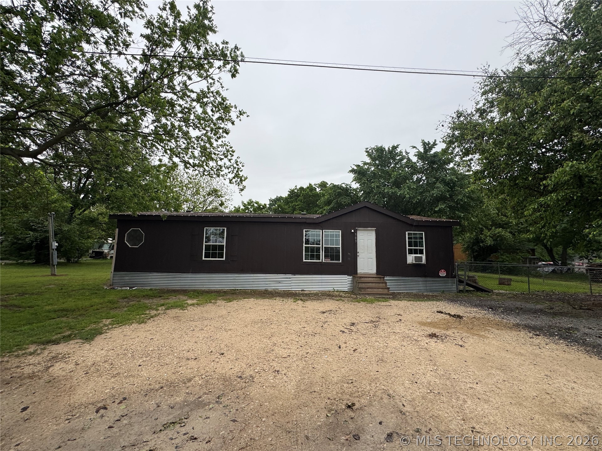 503 Godfrey Property Photo 2