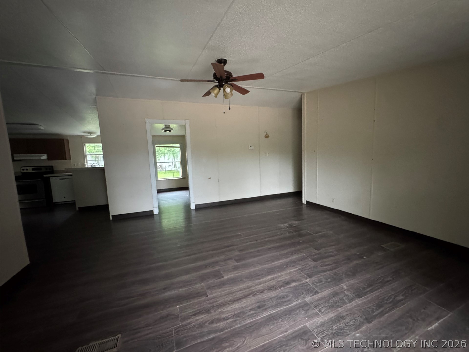 503 Godfrey Property Photo 5