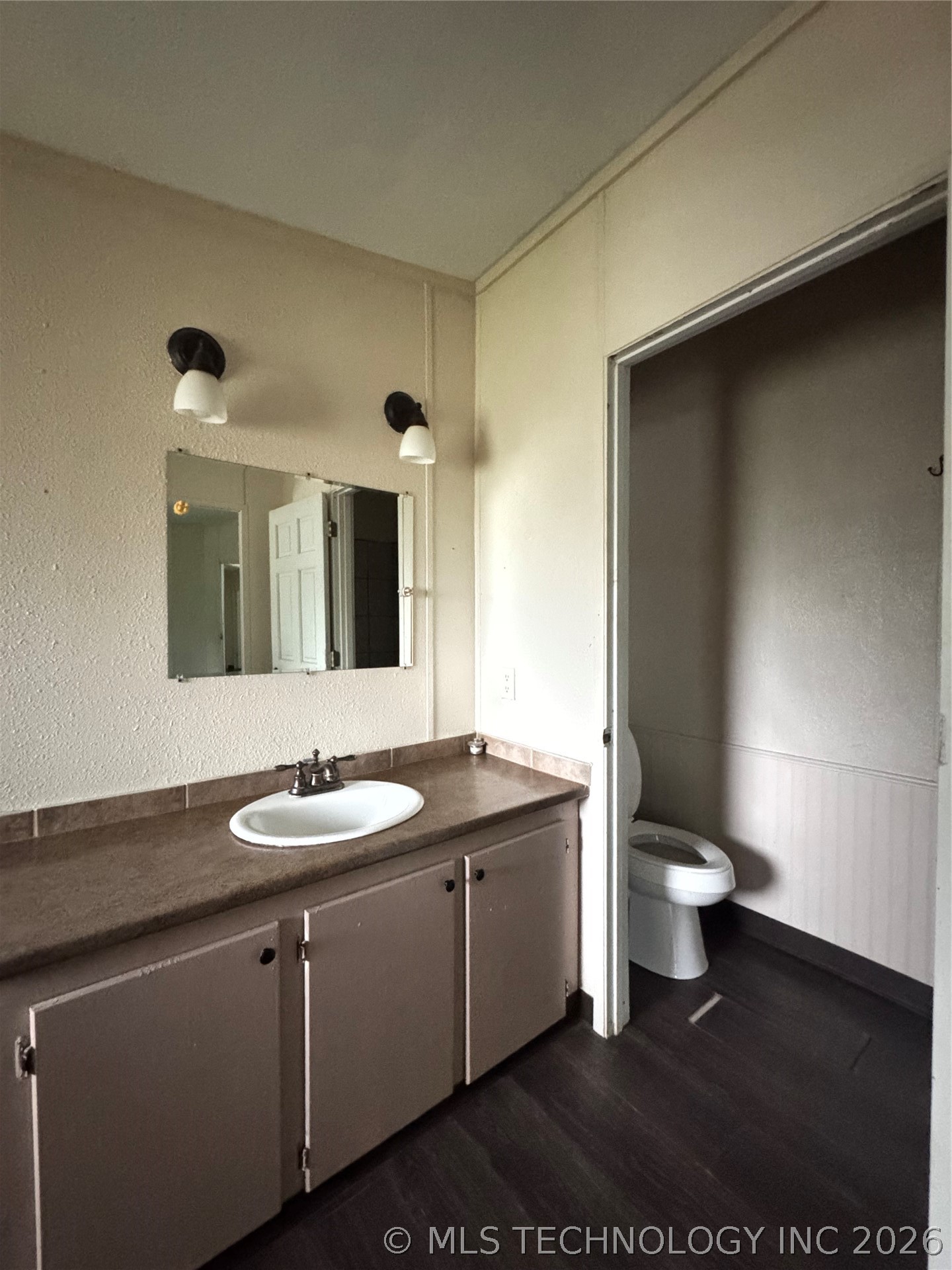 503 Godfrey Property Photo 13