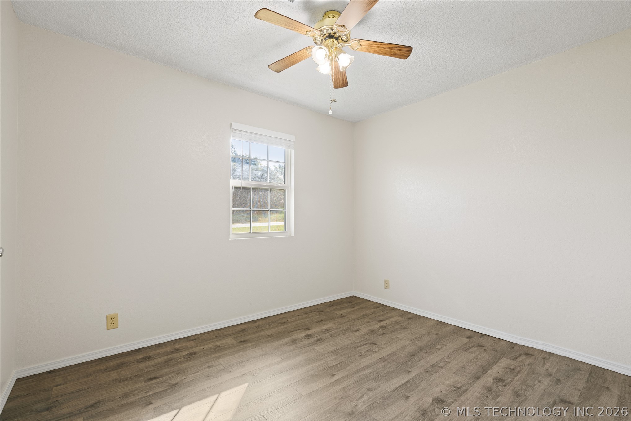 1911 N Maple Street Property Photo 19