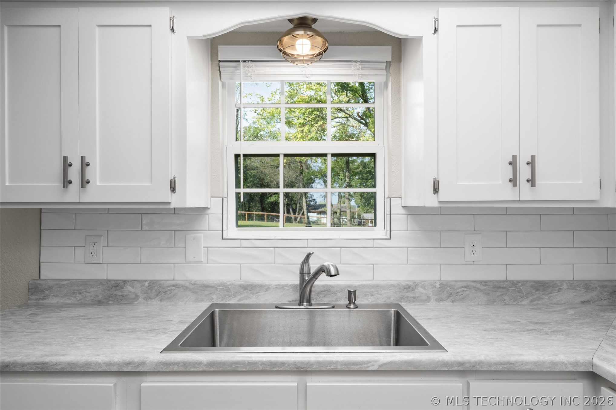 1911 N Maple Street Property Photo 21