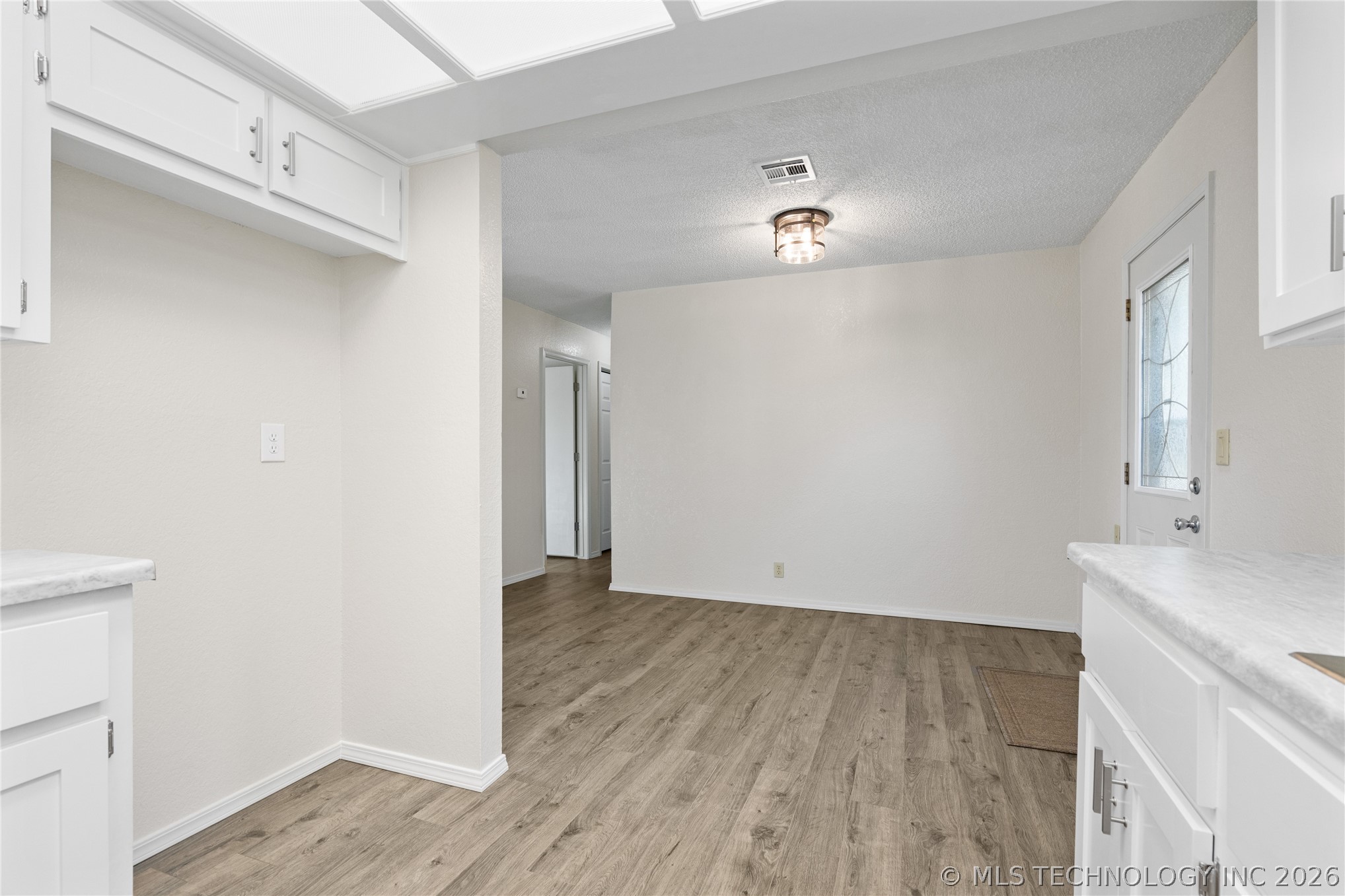 1911 N Maple Street Property Photo 22