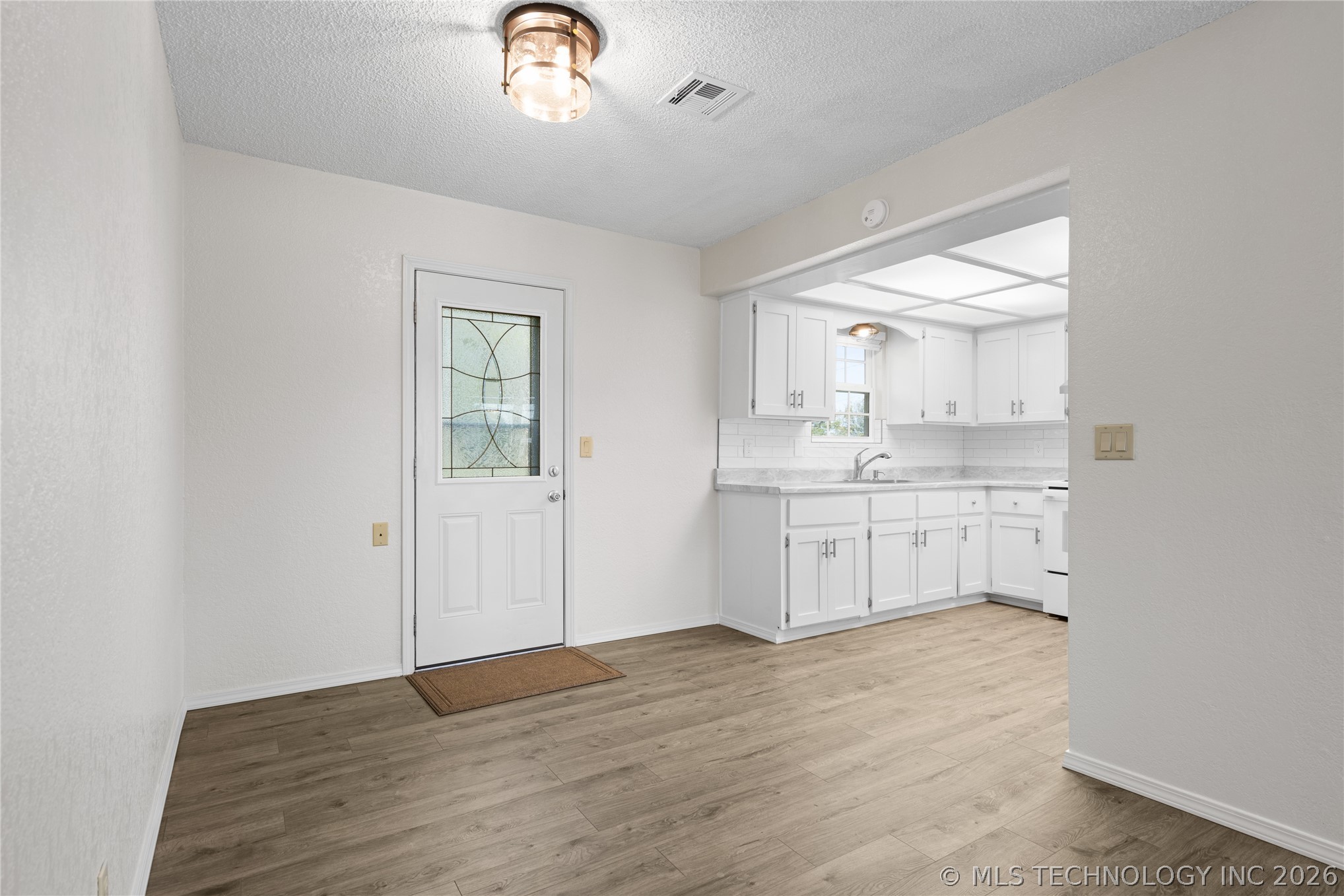 1911 N Maple Street Property Photo 26