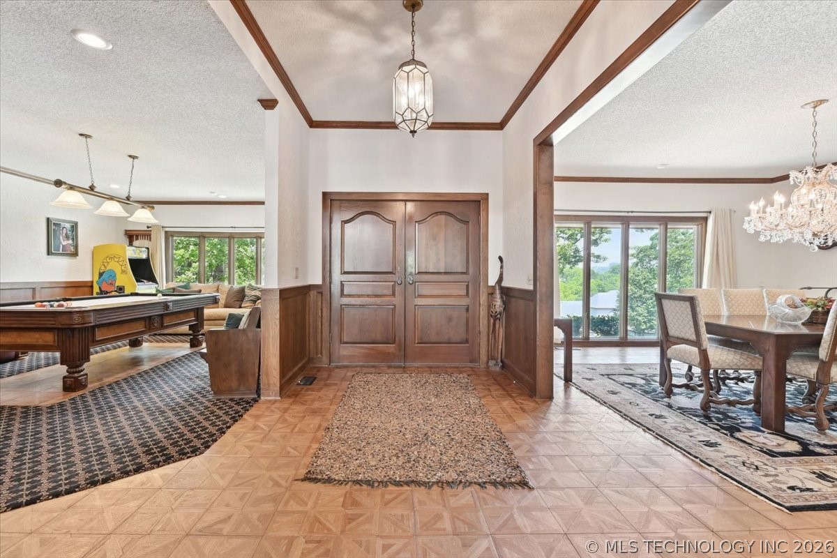 2956 E 69th Street Property Photo 2