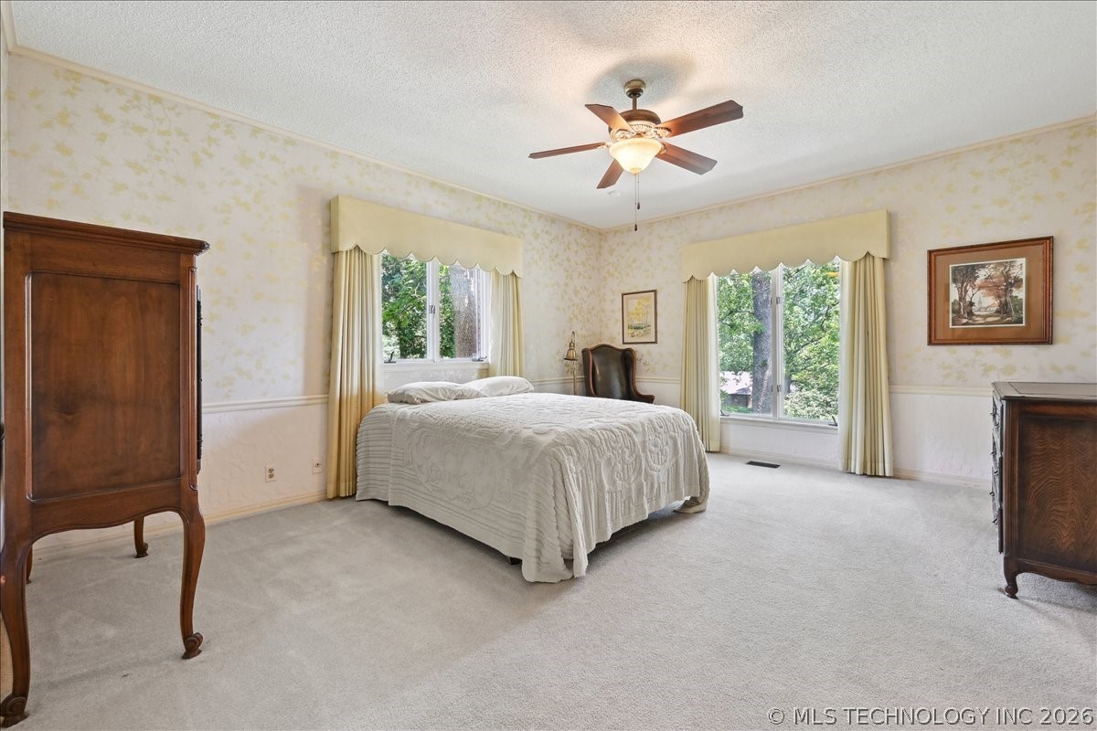 2956 E 69th Street Property Photo 35