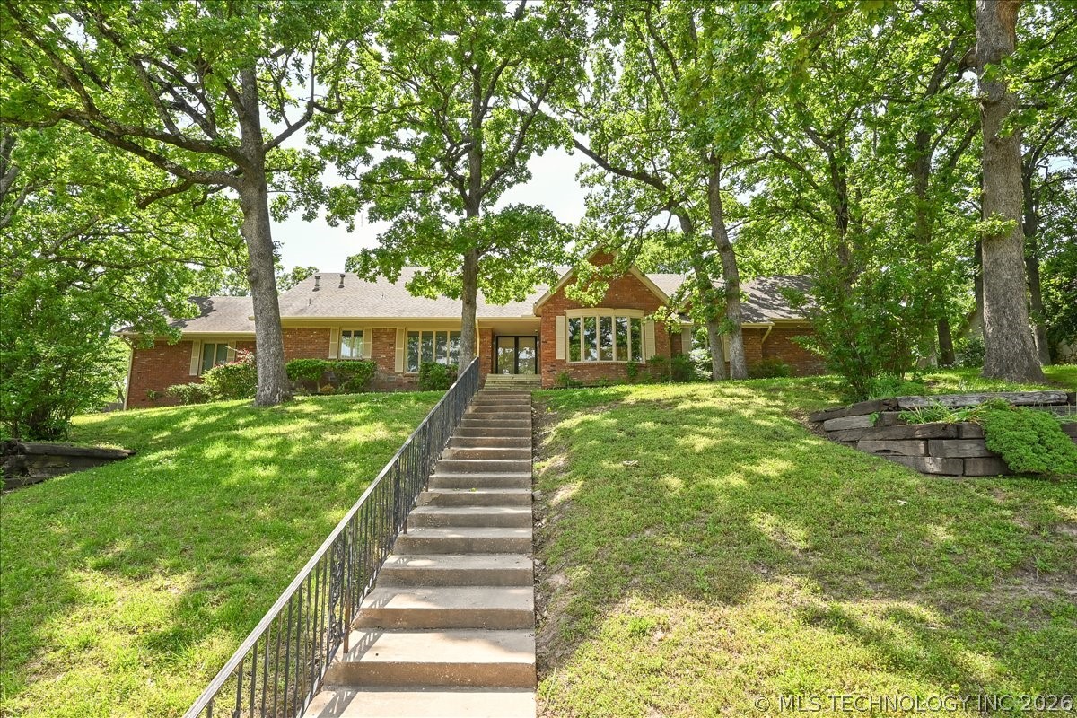 2956 E 69th Street Property Photo 66
