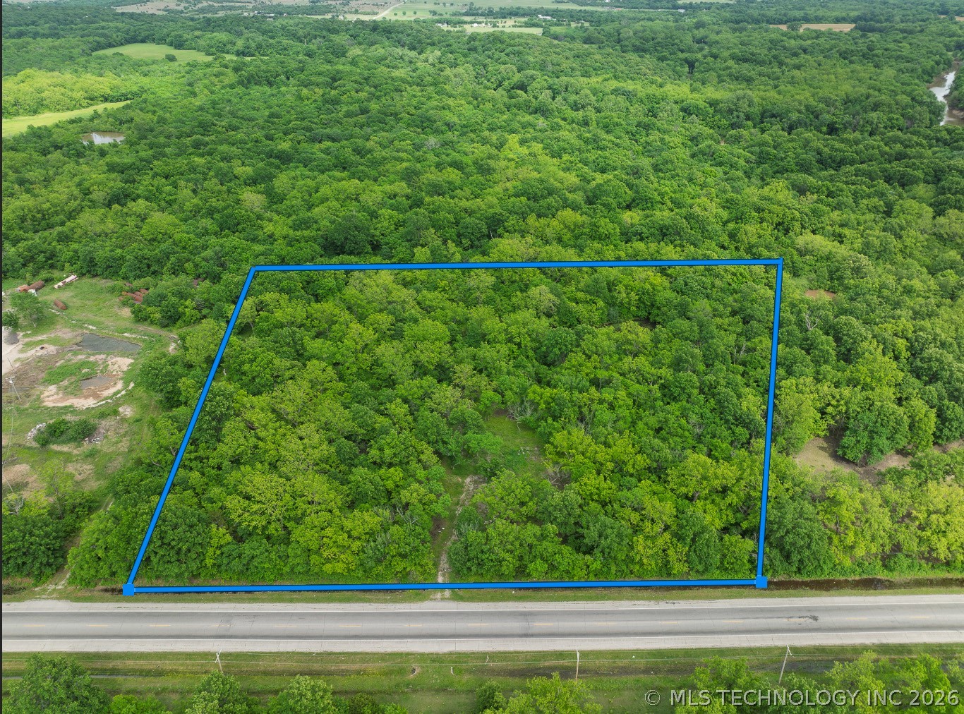 12455 N Cincinnati Avenue Property Photo 6