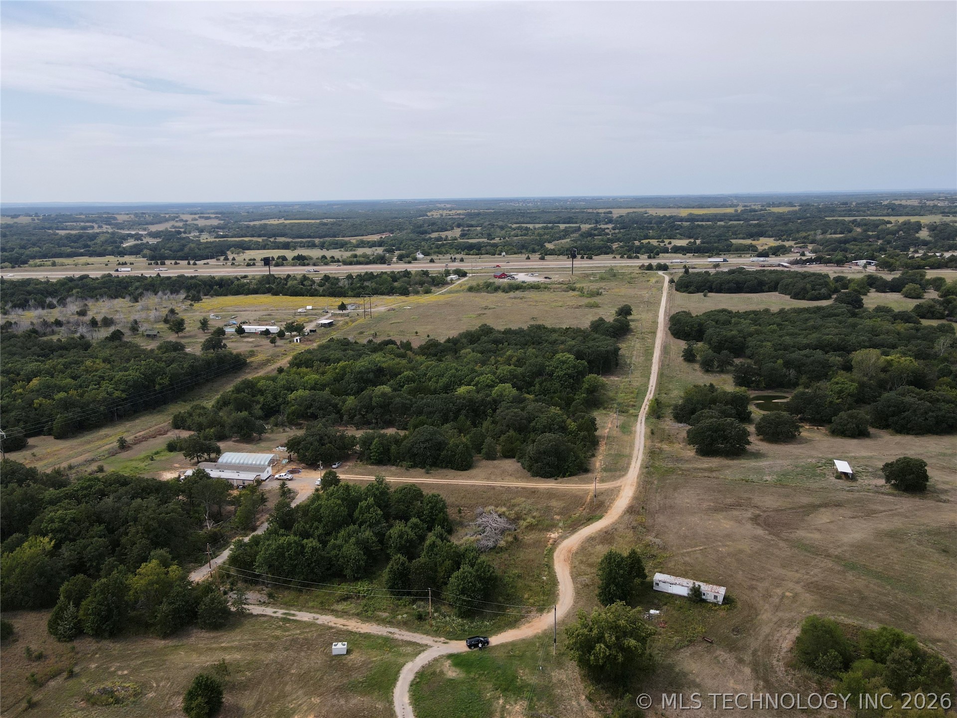 36565 E Pvt 1568 Property Photo 2