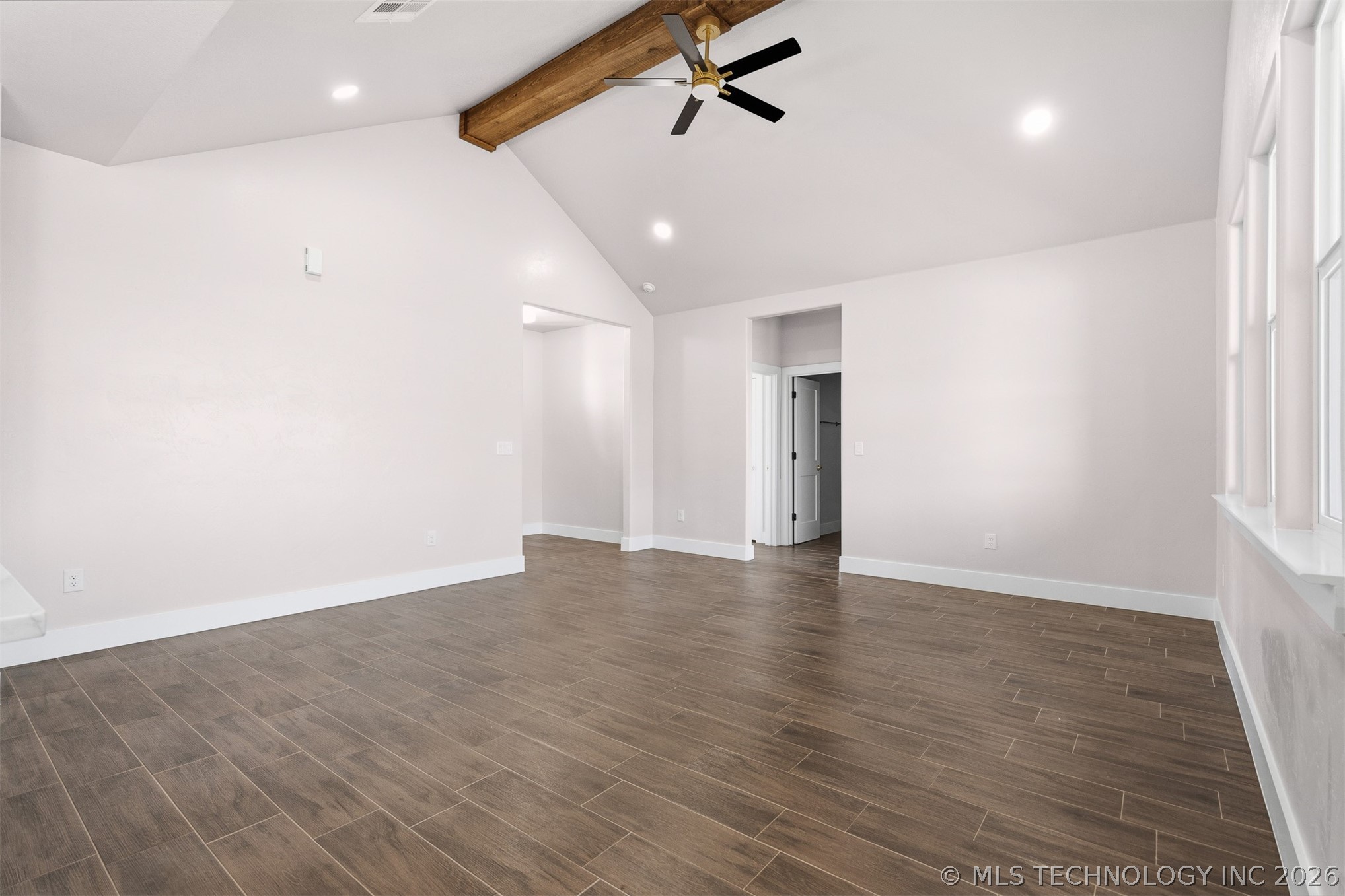 6146 Slim Pickens Lane Property Photo 5
