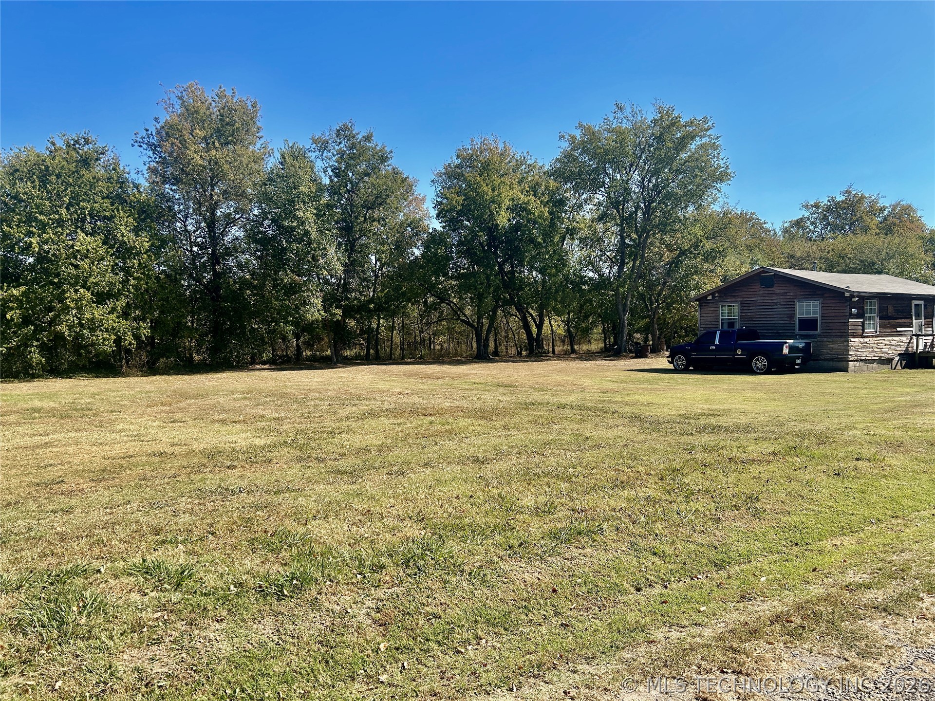S Osage Avenue Property Photo 6
