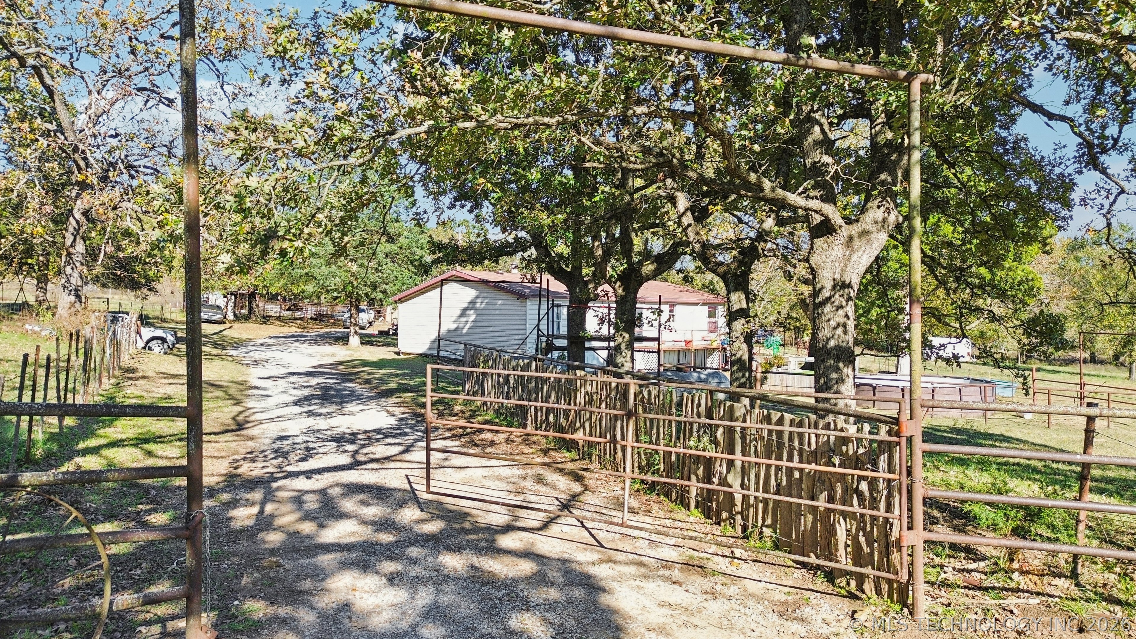 3306 2401 Road Property Photo 5