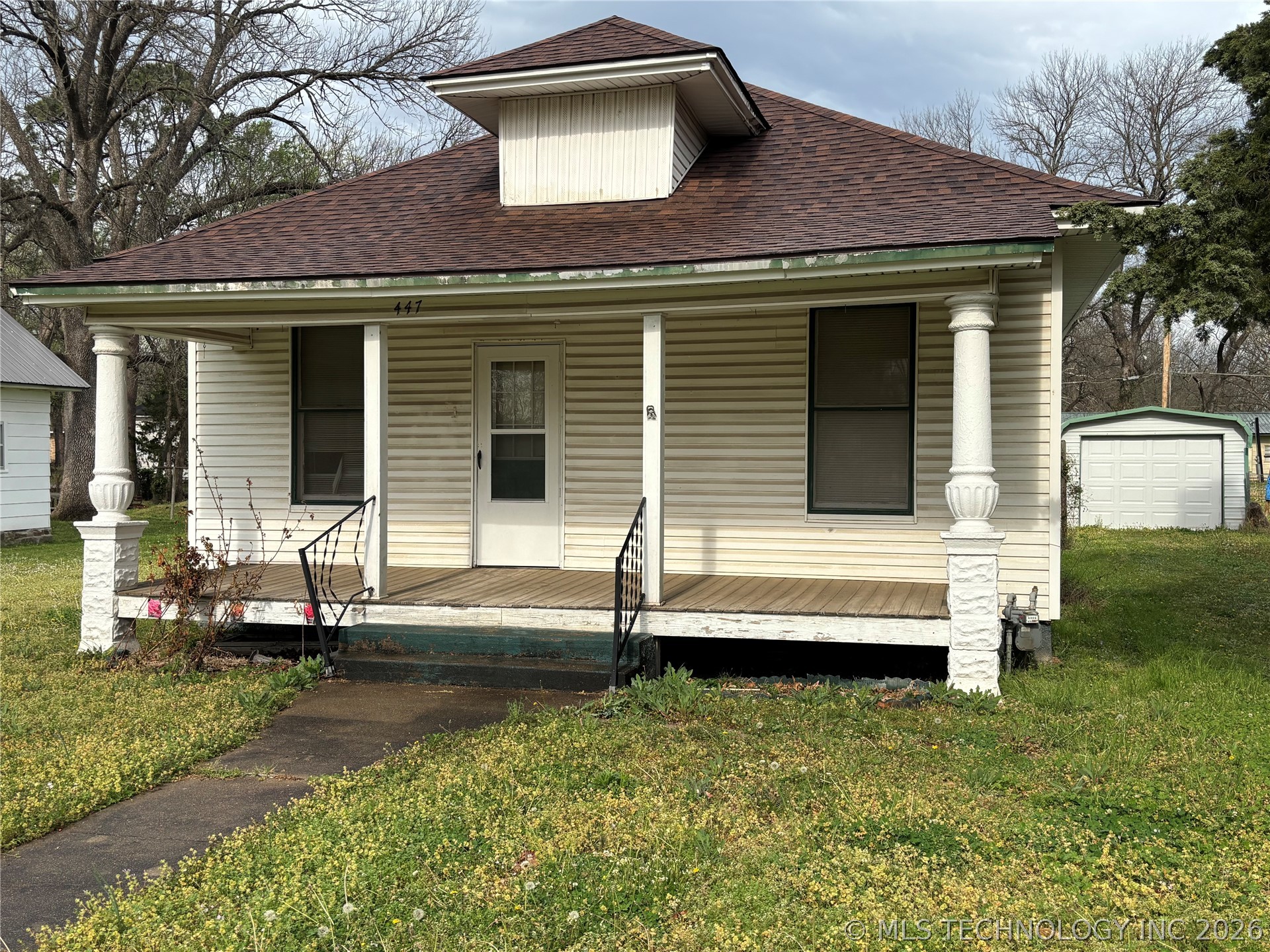 447 N Thompson Property Photo 1