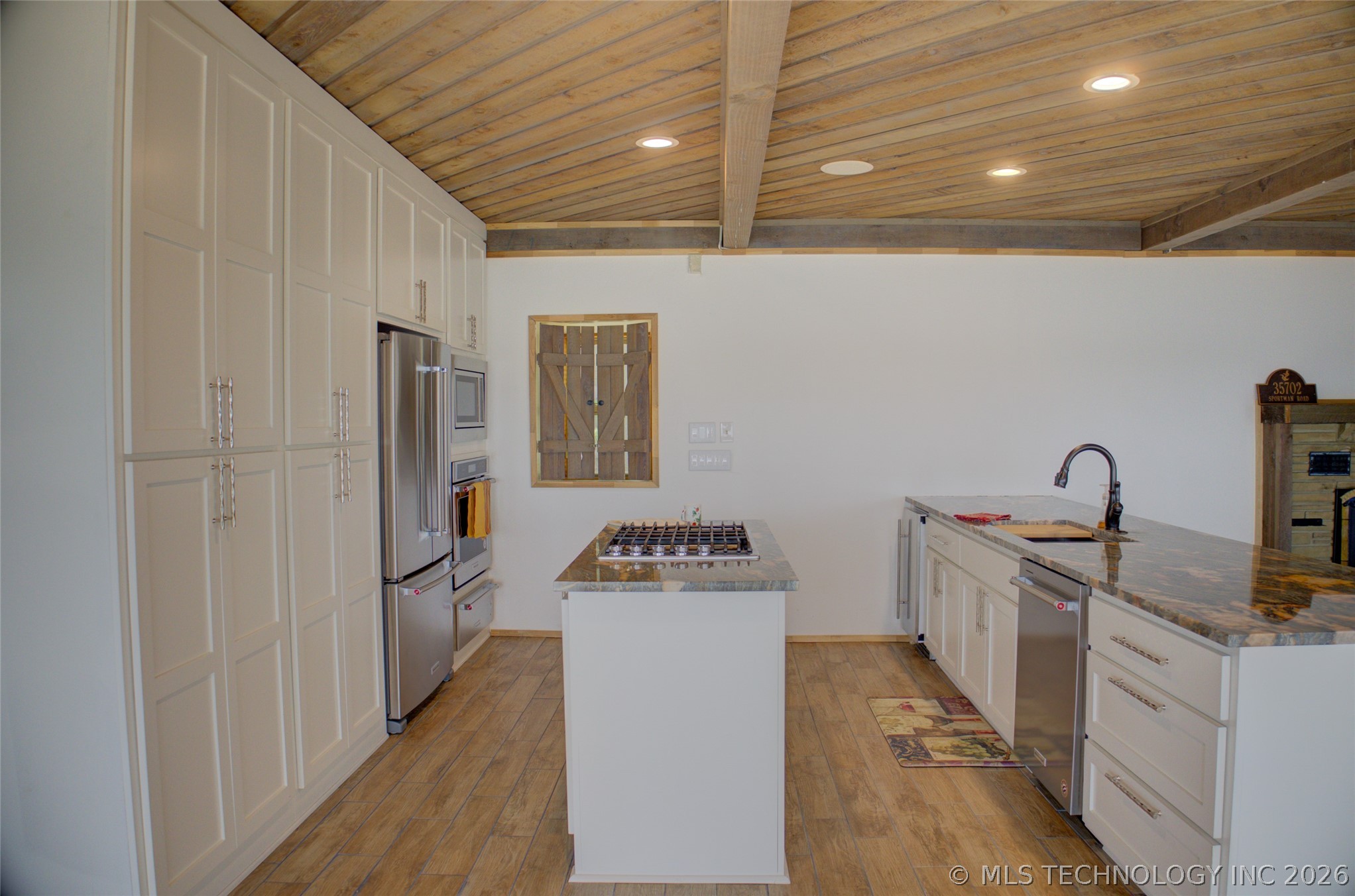 35702 Sportman Road Property Photo 43