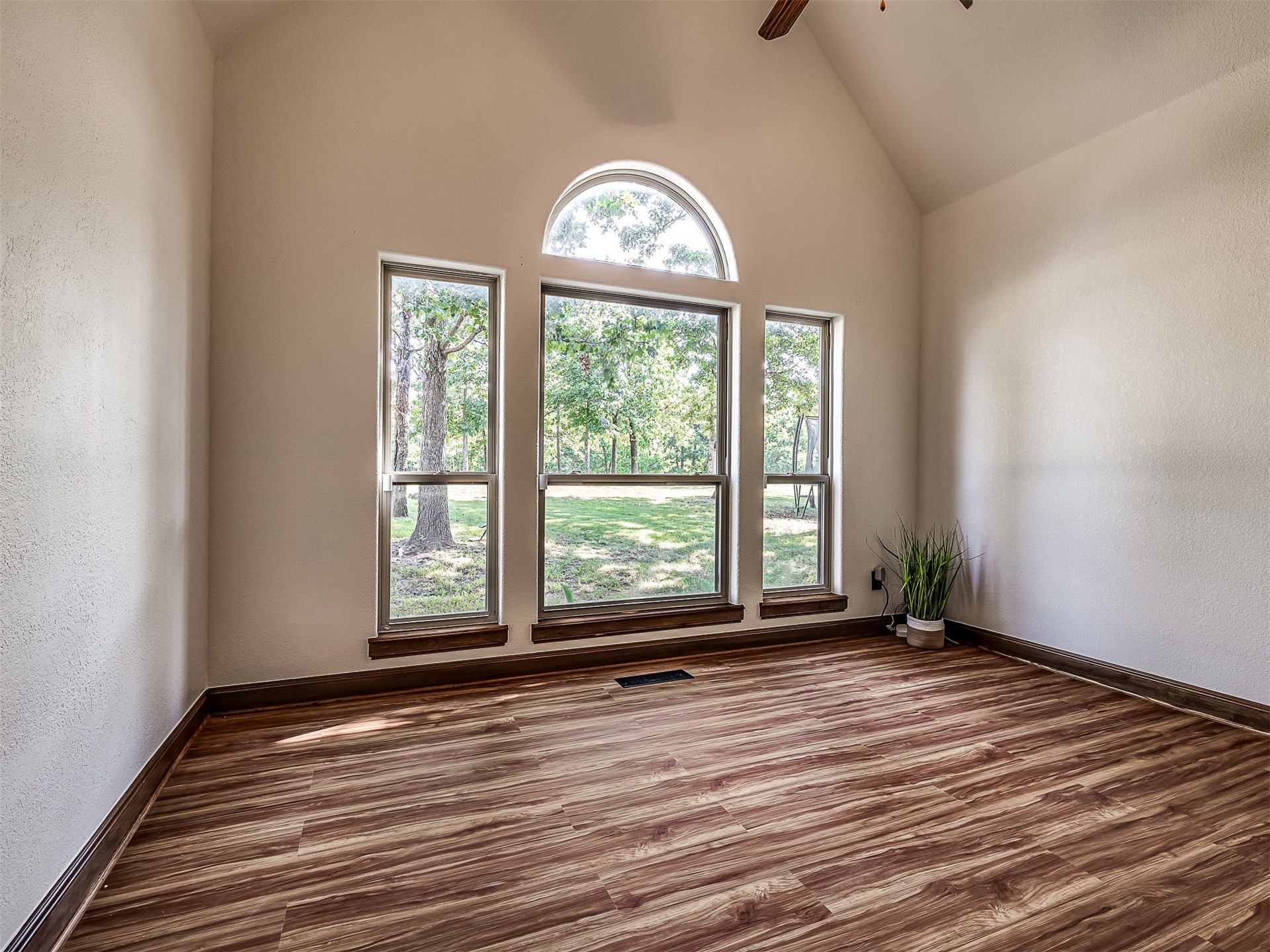 16750 Hubbard Road Property Photo 42