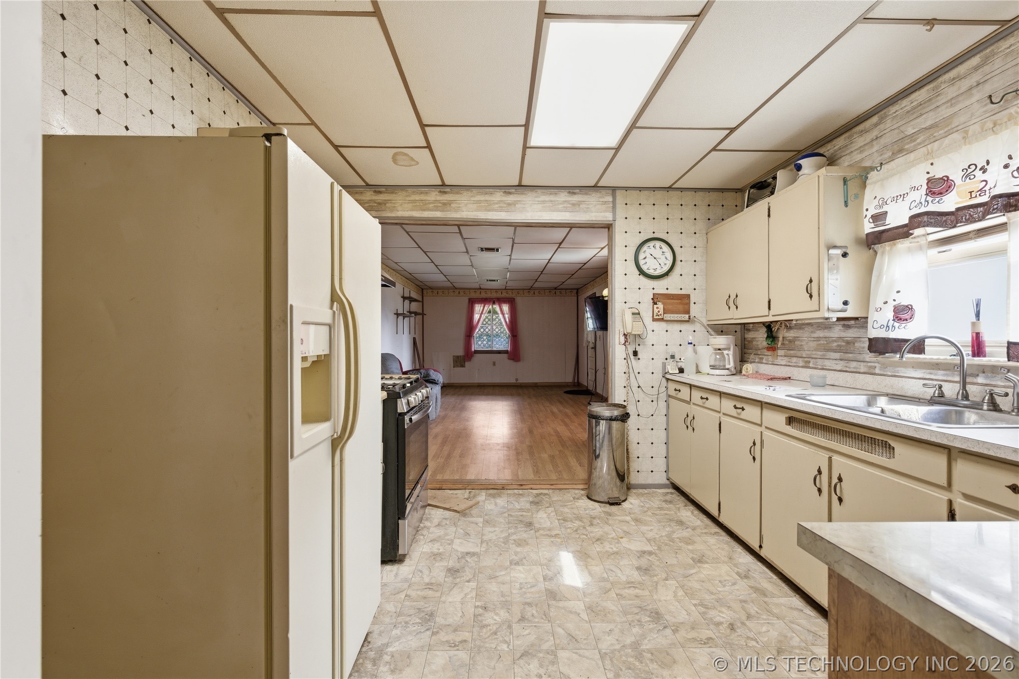 20571 County Road 1600 Property Photo 10
