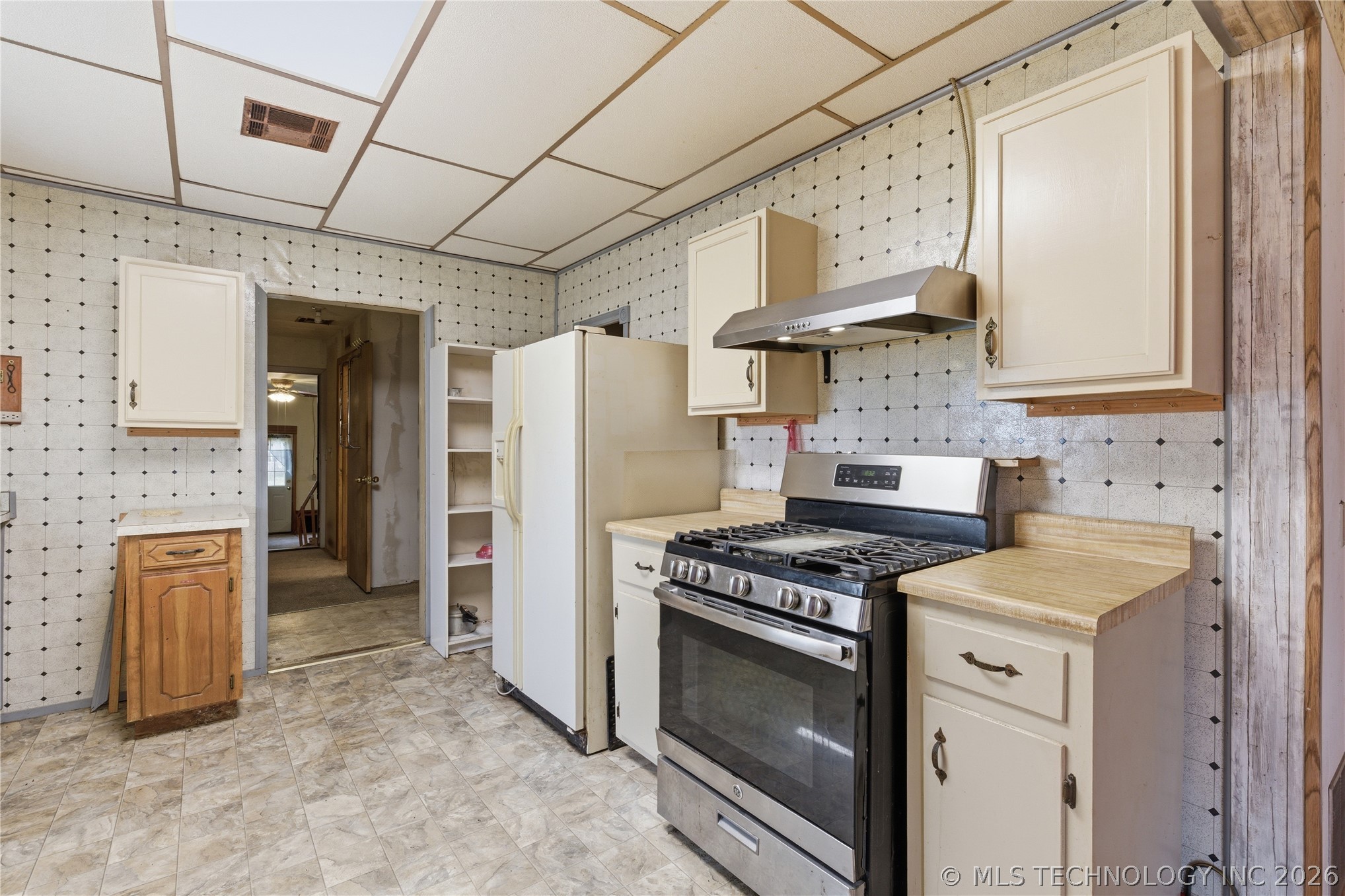 20571 County Road 1600 Property Photo 11