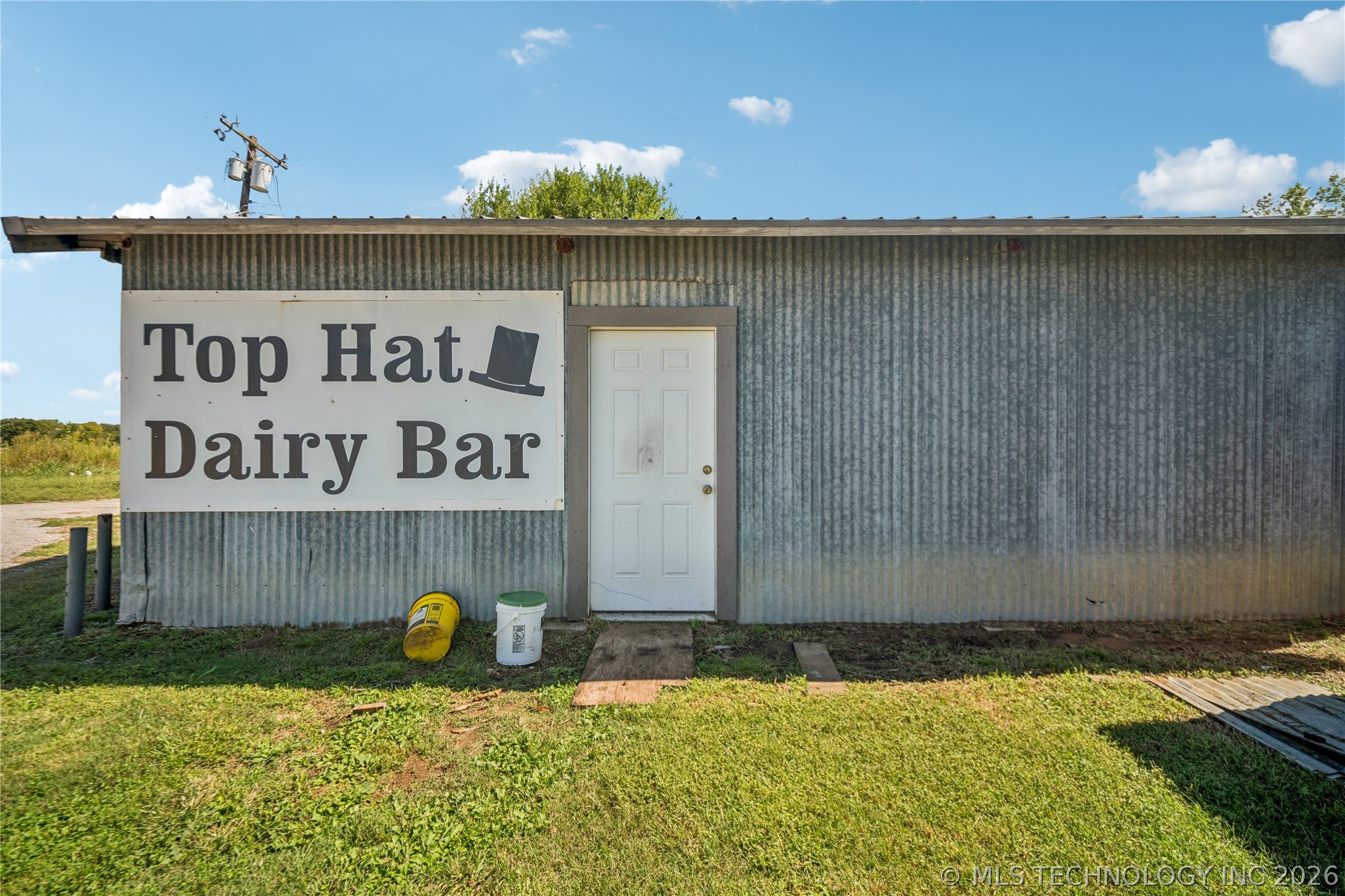 12015 S Poplar Street Property Photo 22