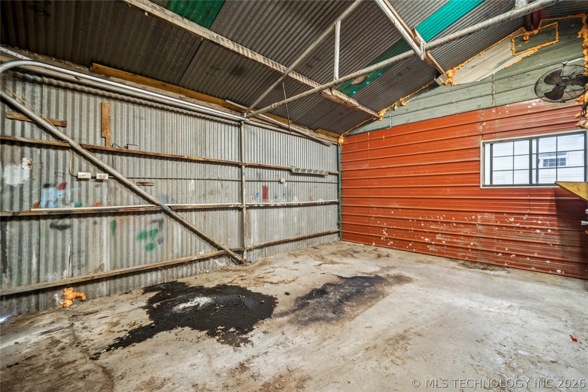 12015 S Poplar Street Property Photo 30