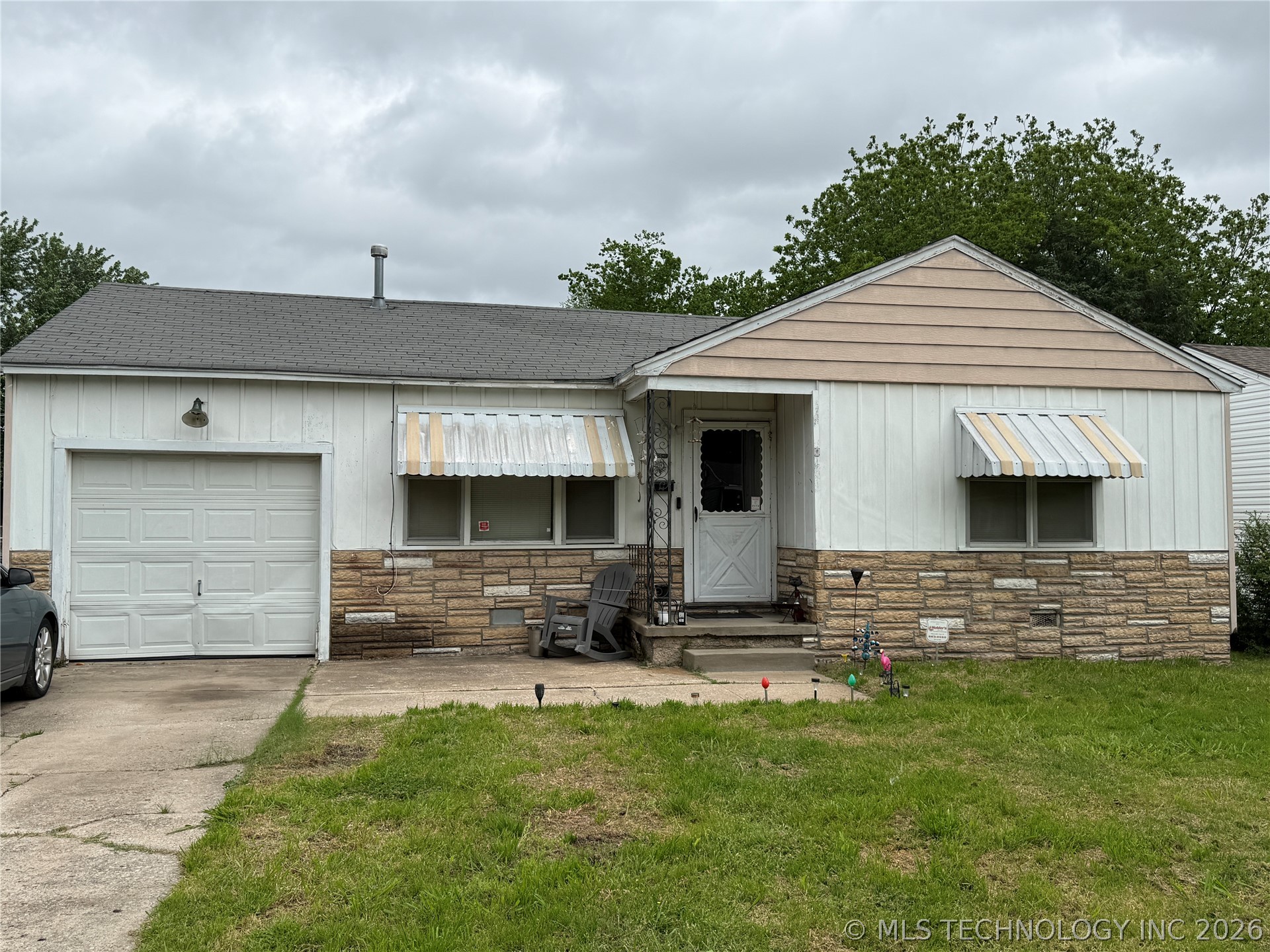 7111 E Marshall Street Property Photo 1