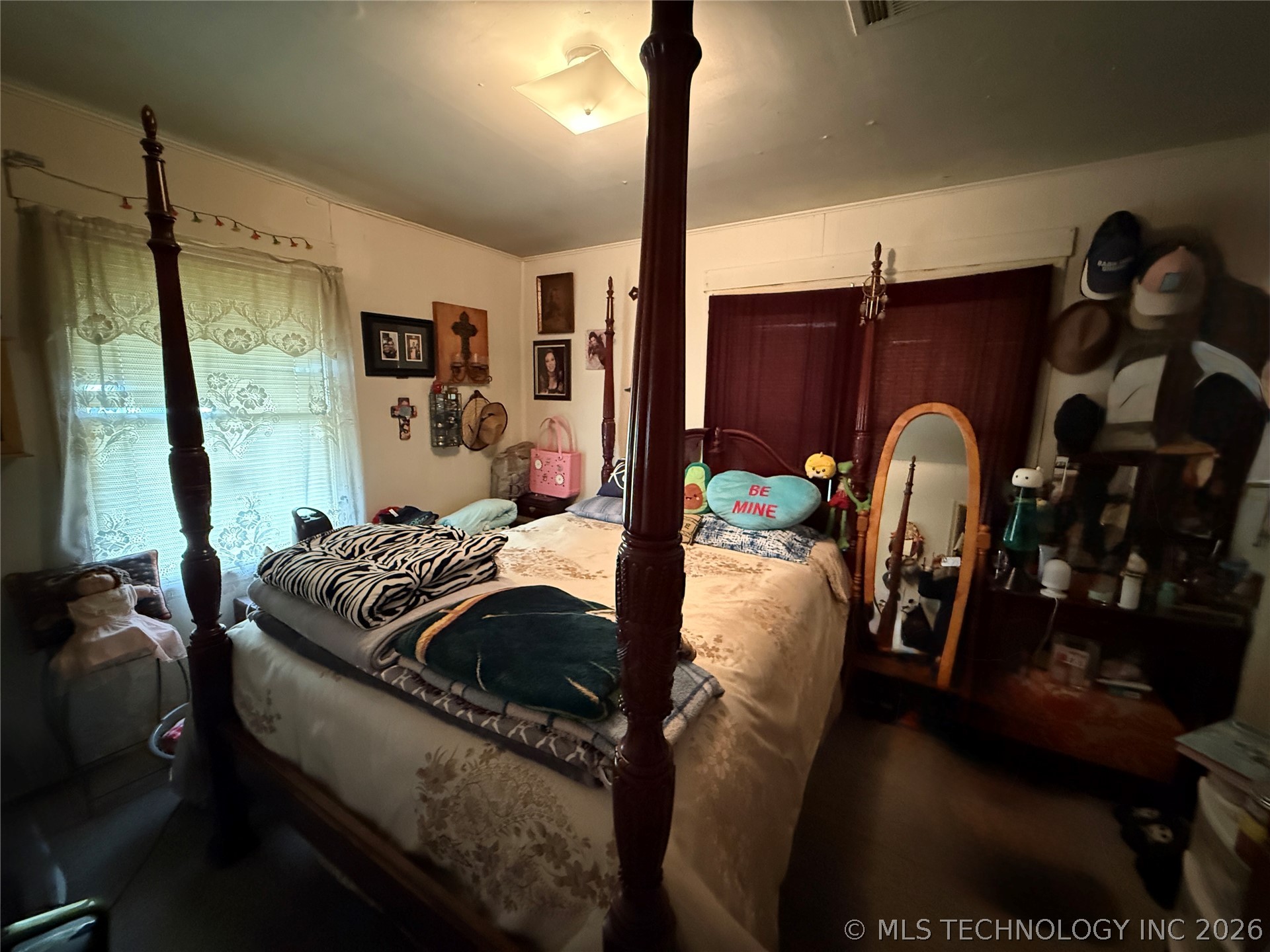 7111 E Marshall Street Property Photo 11