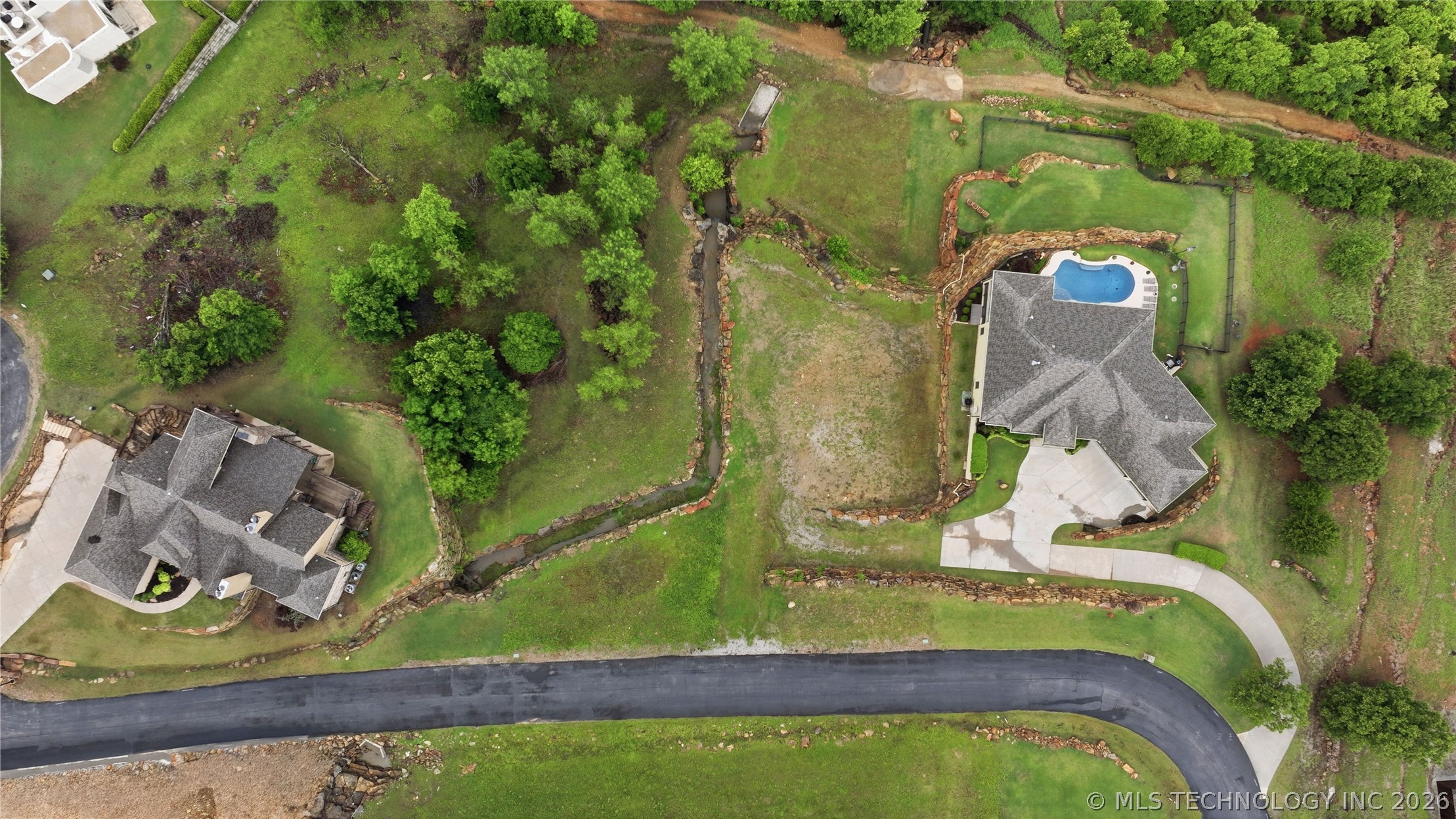 0000 Shoreline Drive Property Photo 8