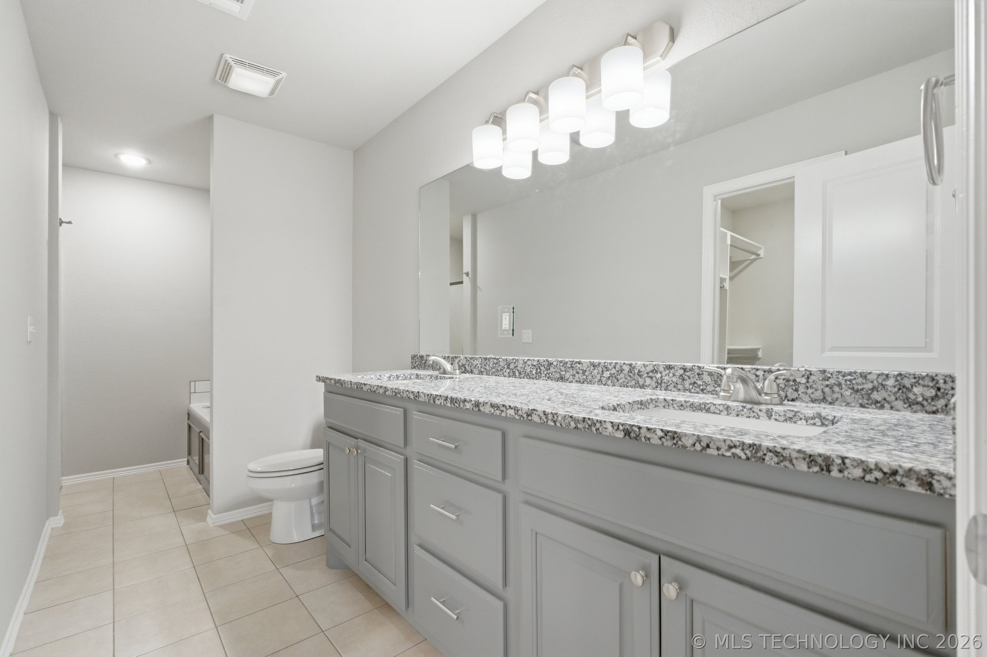 12426 E 129th Street N Property Photo 18