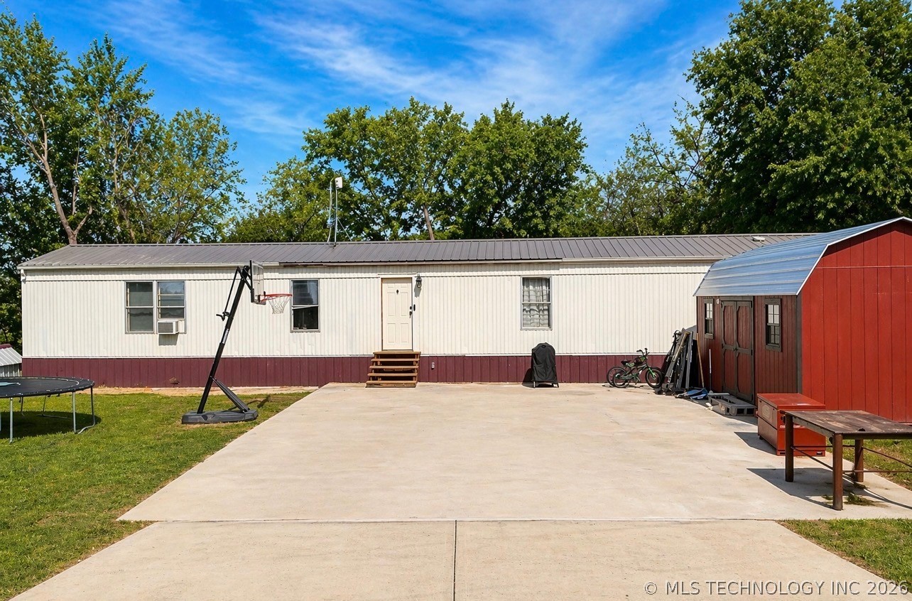 13445 New Lake Road Property Photo 1