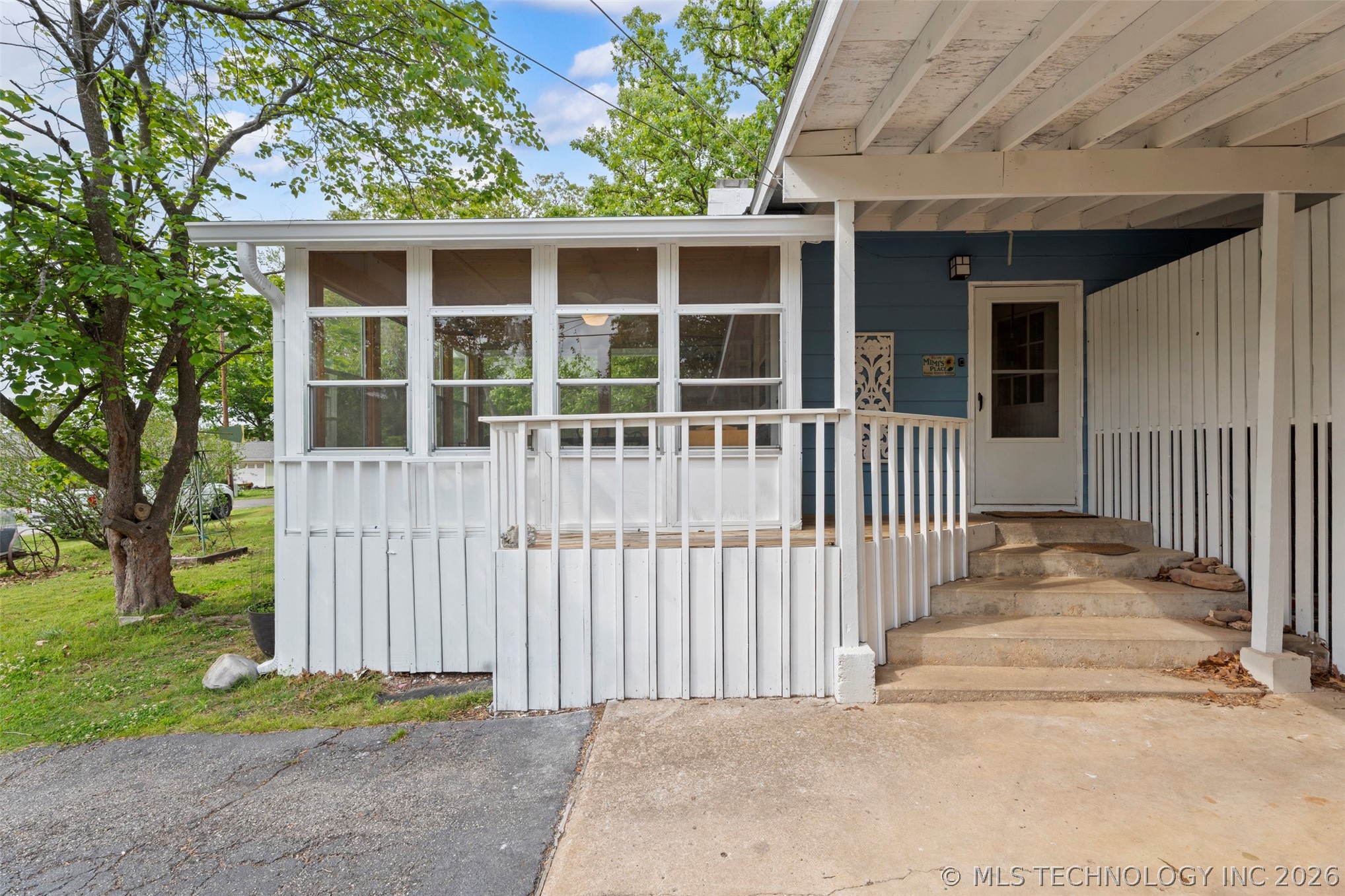62521 E 252 Road Property Photo 6