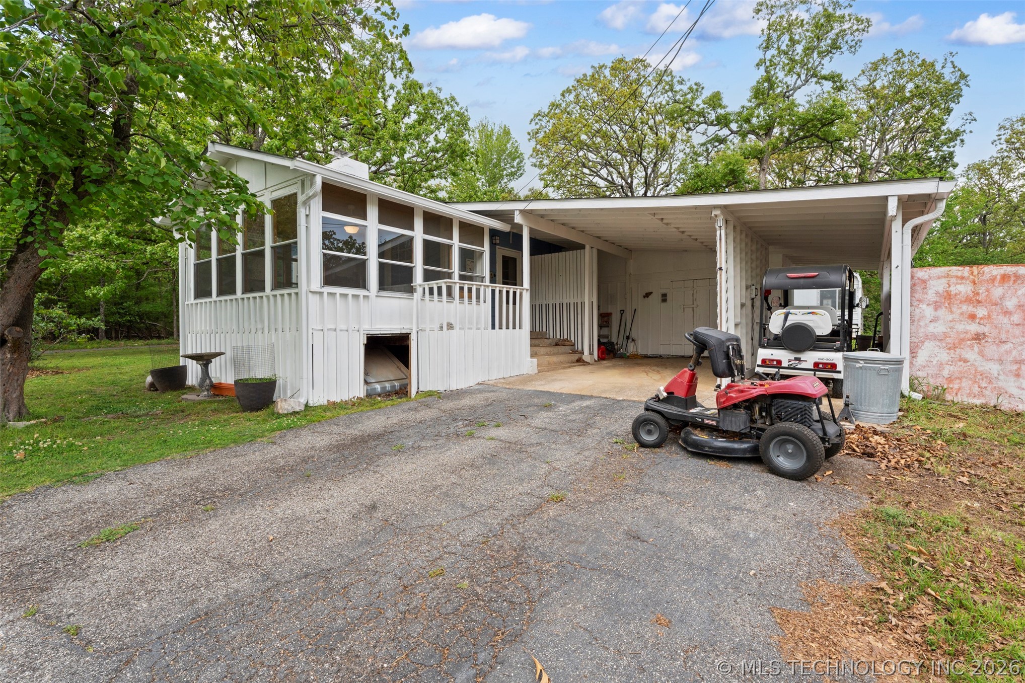 62521 E 252 Road Property Photo 22