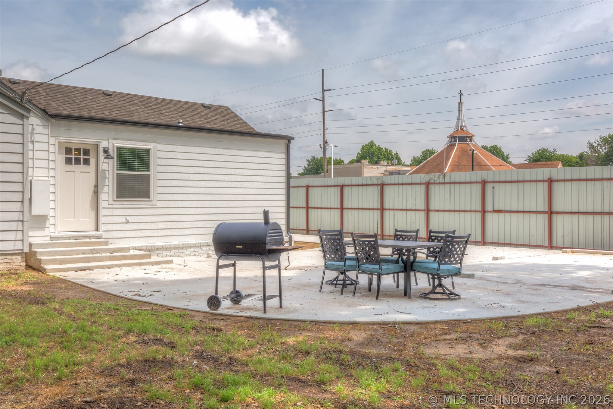 938 S Sandusky Avenue Property Photo 42
