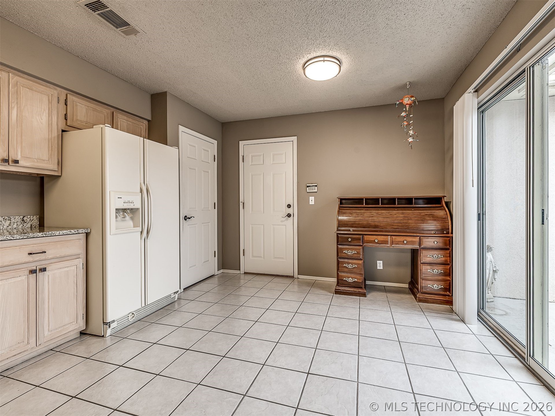 8212 S 84th East Avenue Property Photo 21