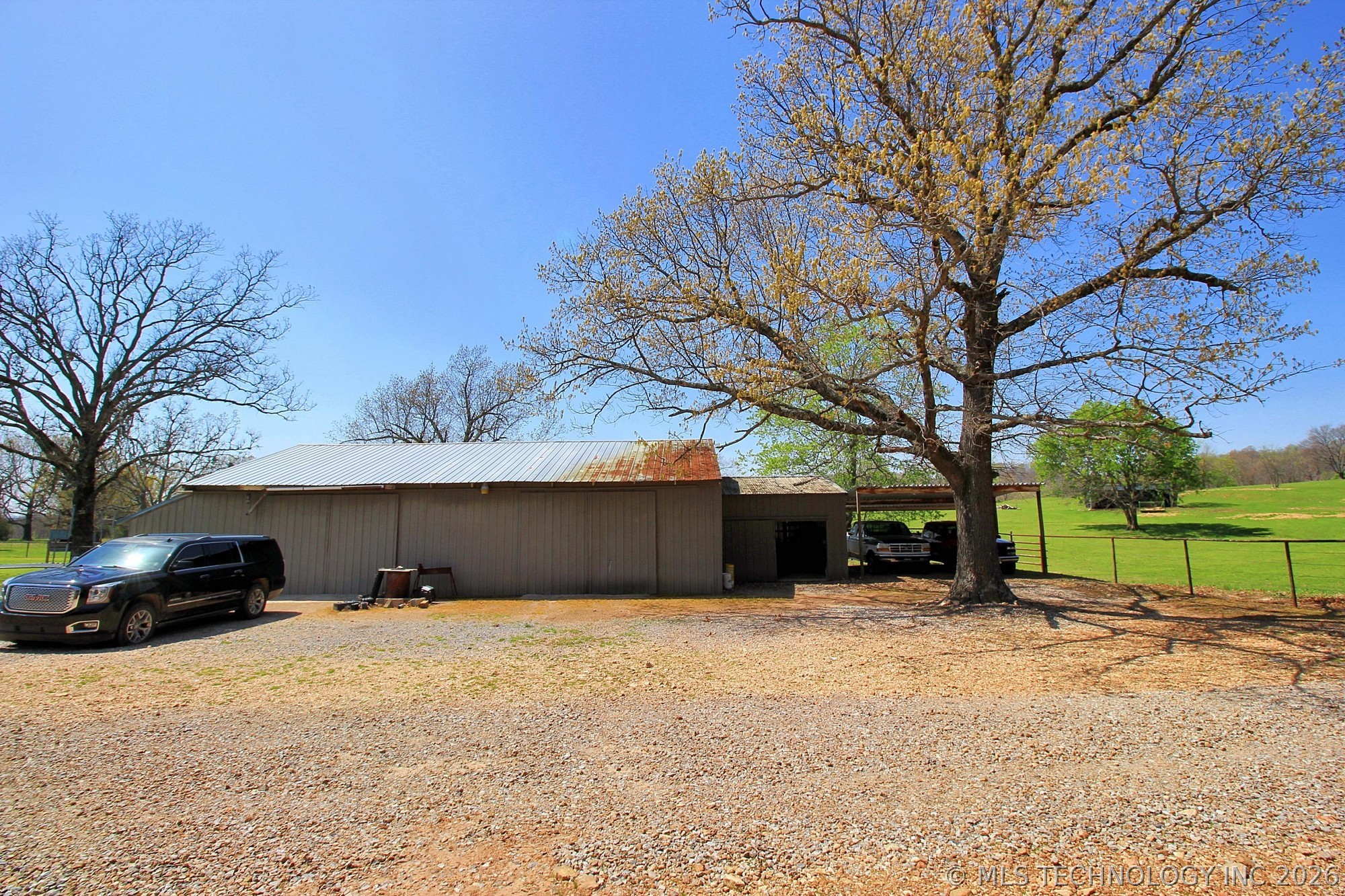 465501 E 800 Road Property Photo 32